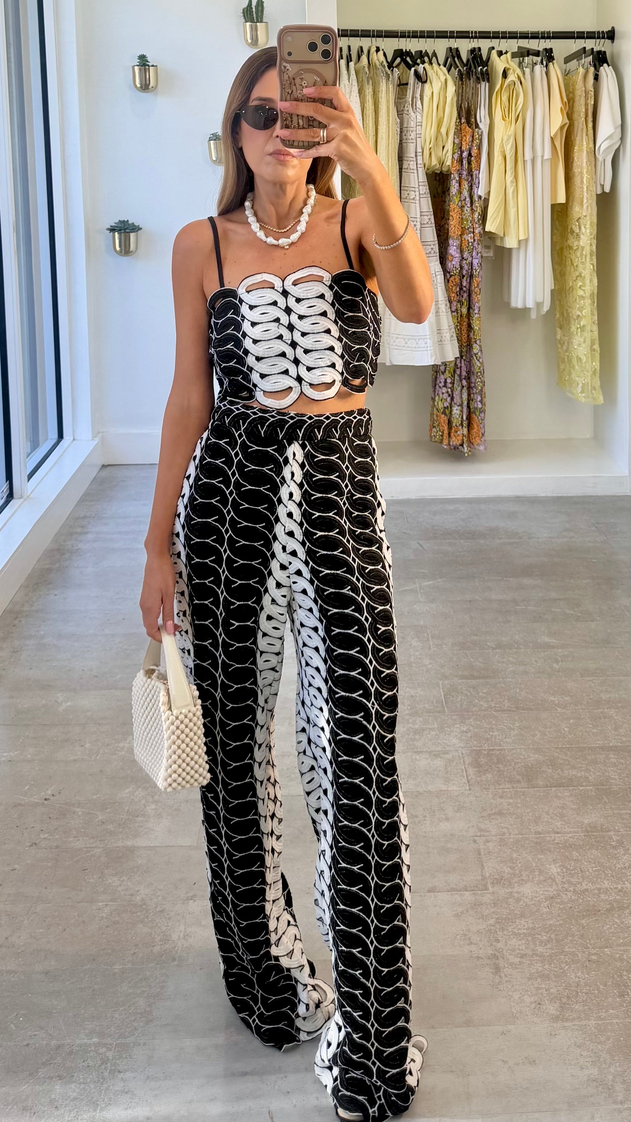THE MYKONOS SET