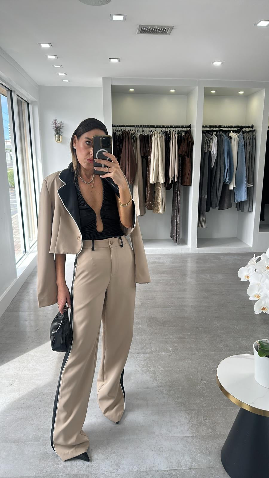 THE NOIR SWAY SET