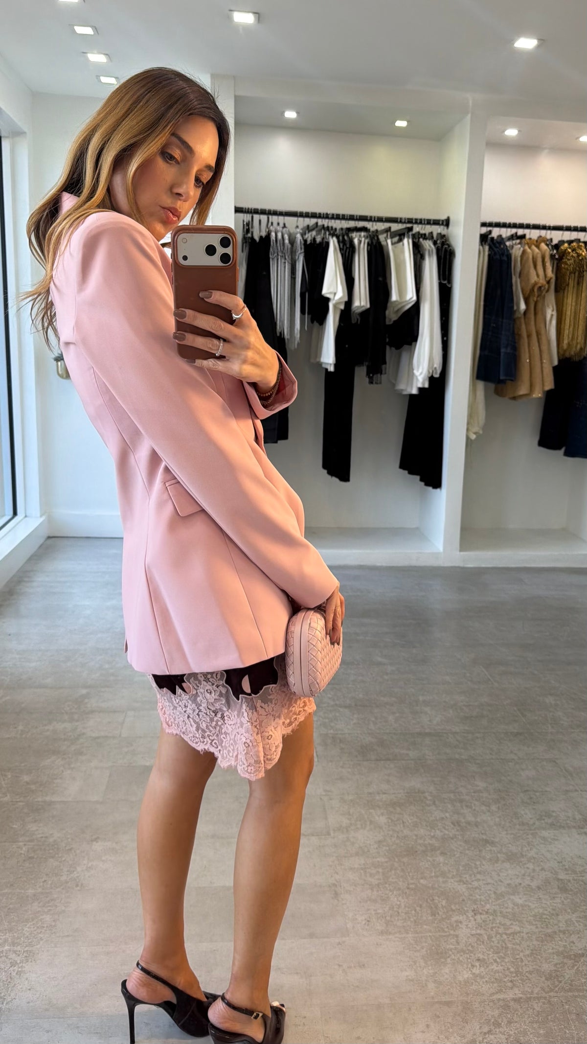 BLUSH BLAZER