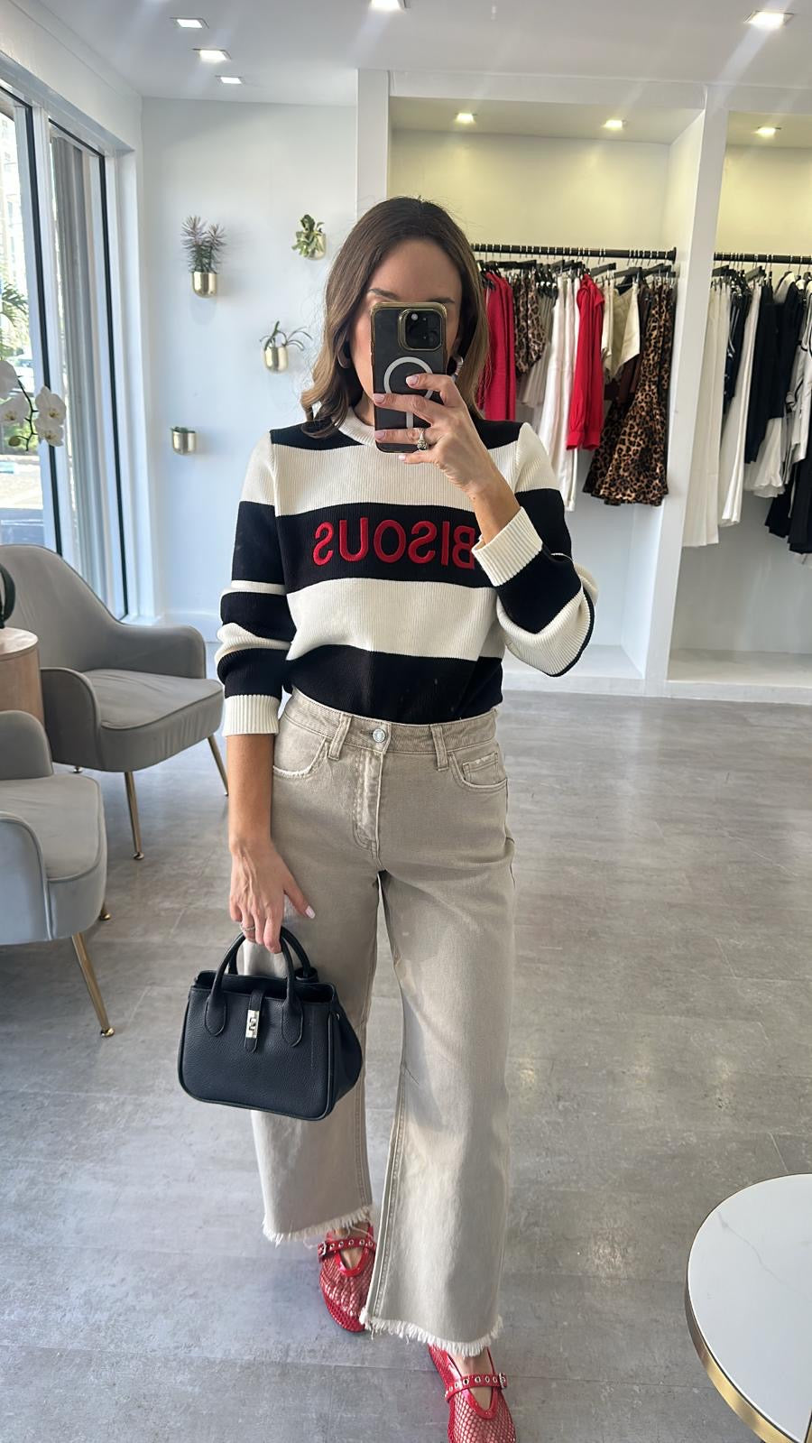 LE BISOUS SWEATER