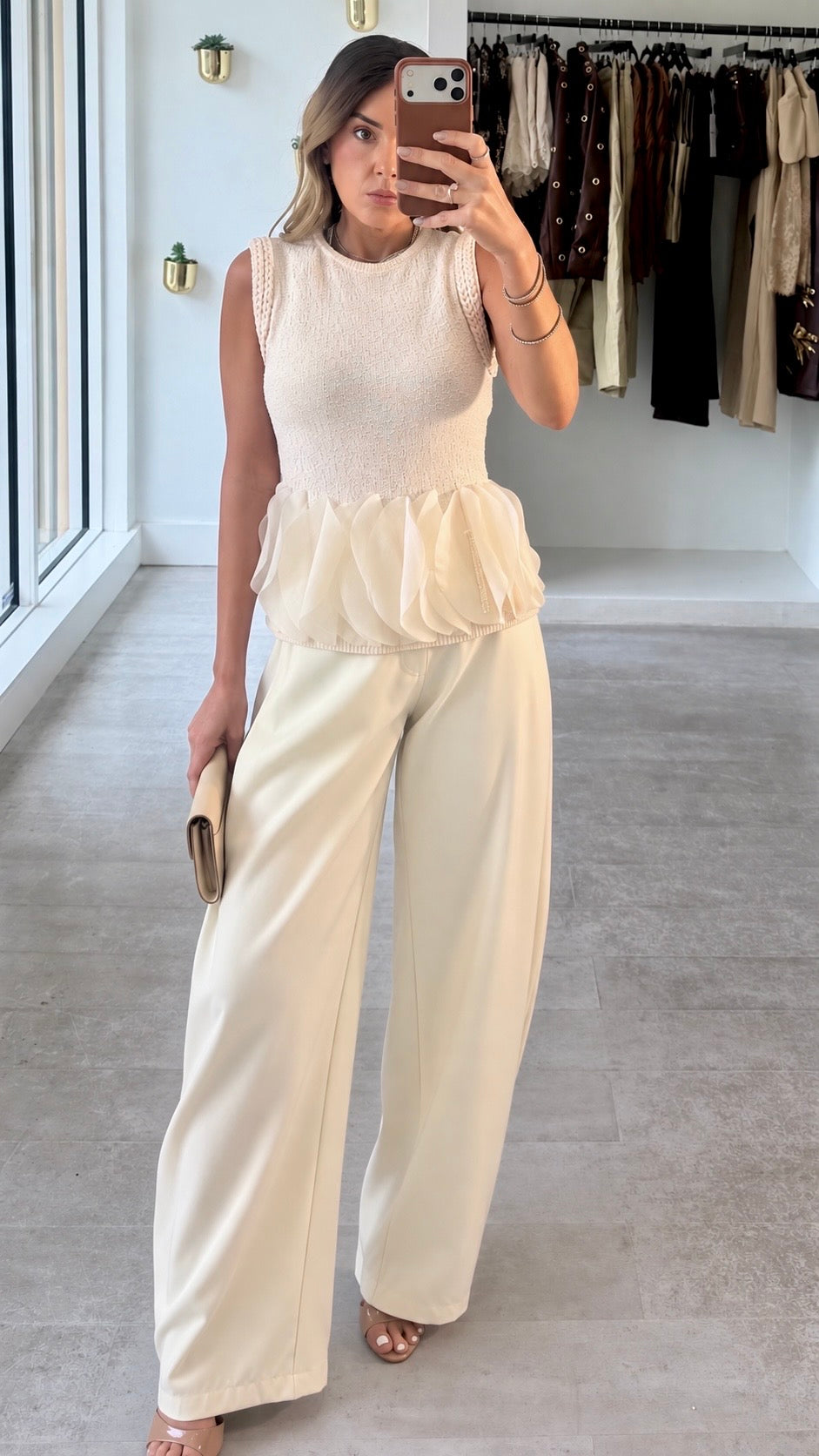 CLOUD RUFFLE TOP