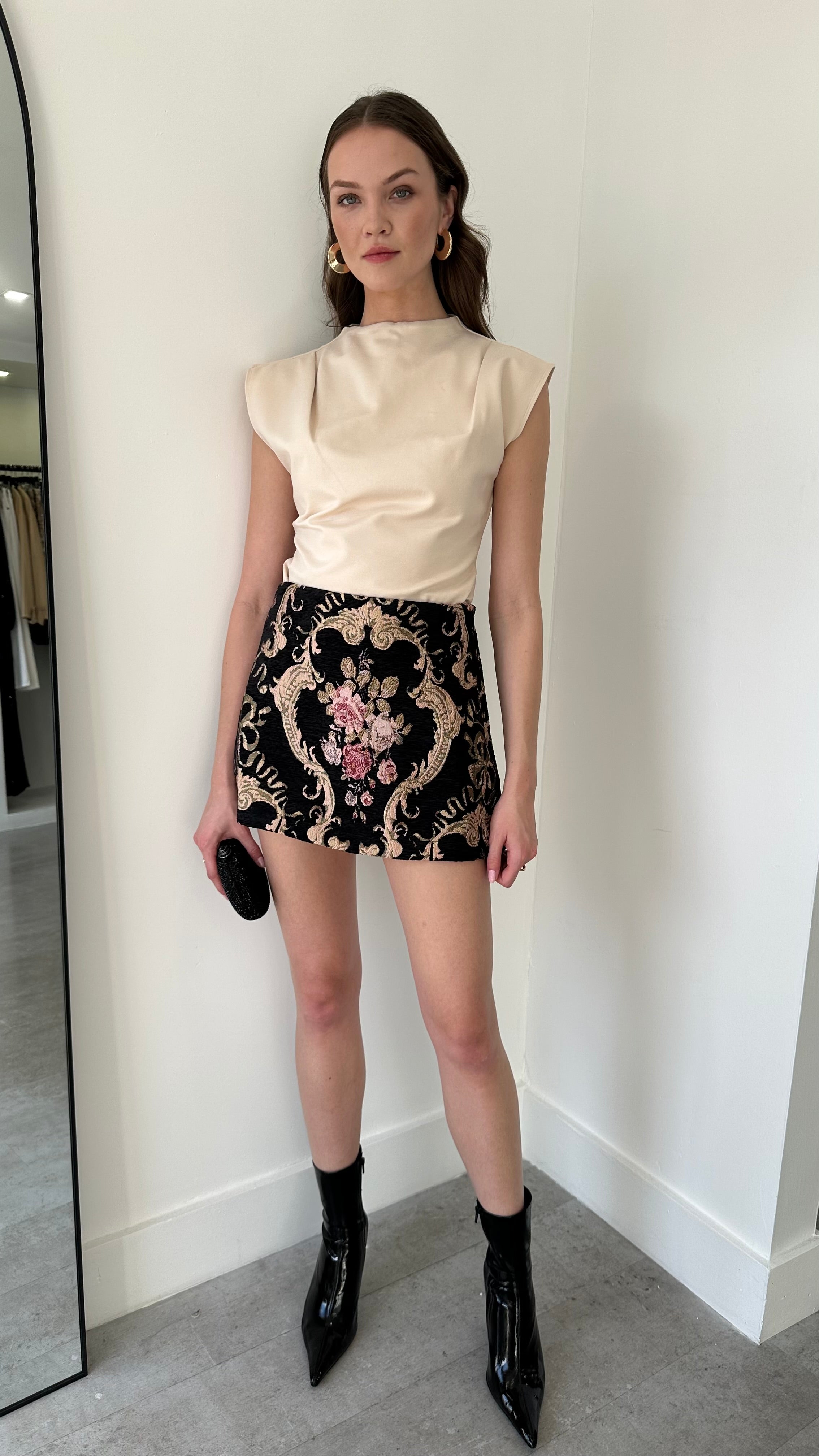 SAND SCULPT TOP