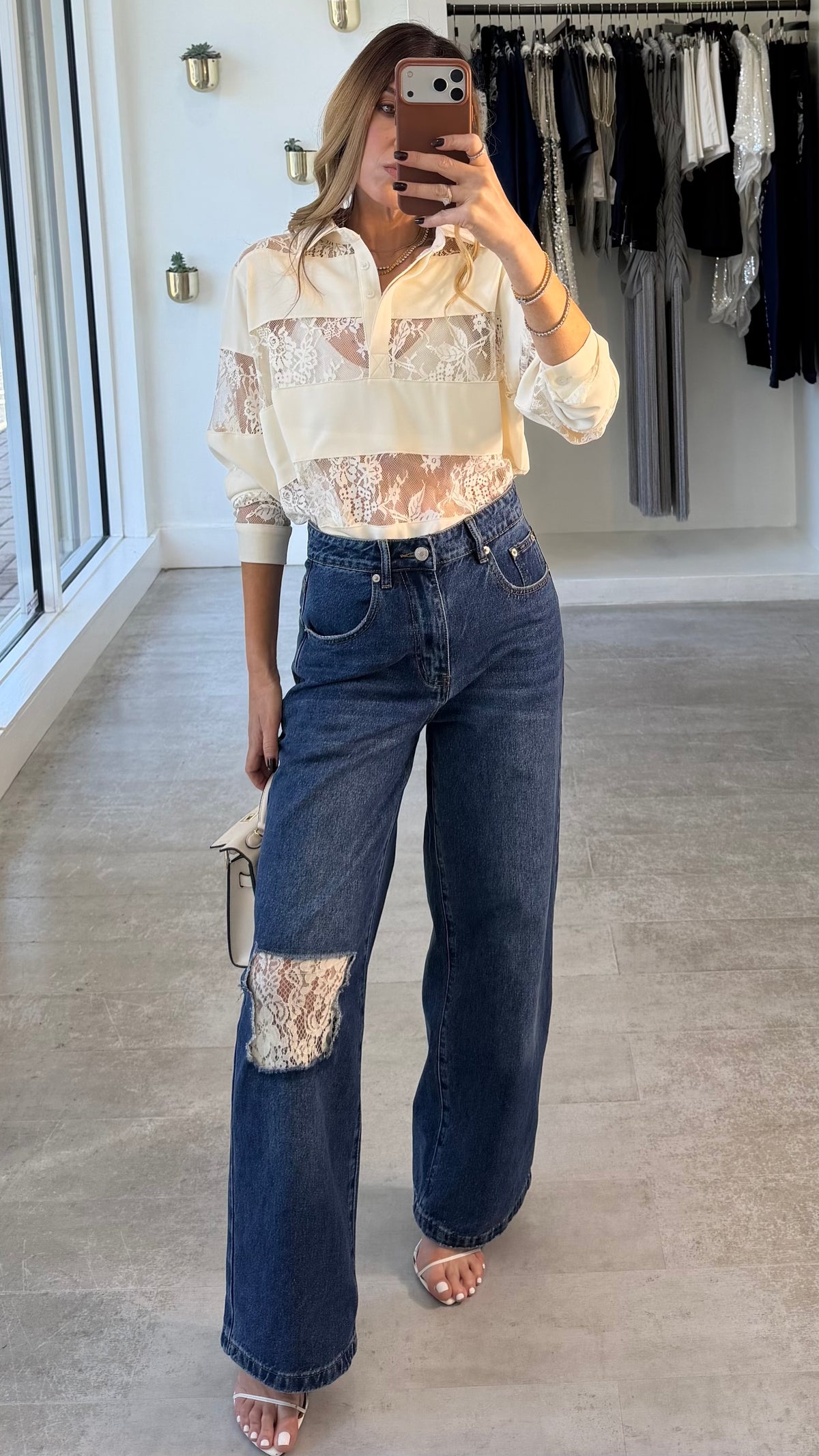 LACE CONTRAST DENIM