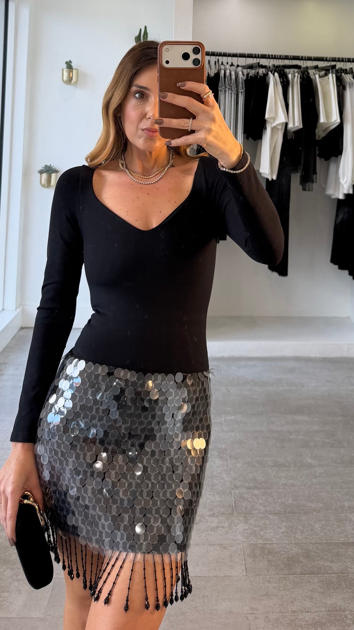 BLACK VNECK BODY