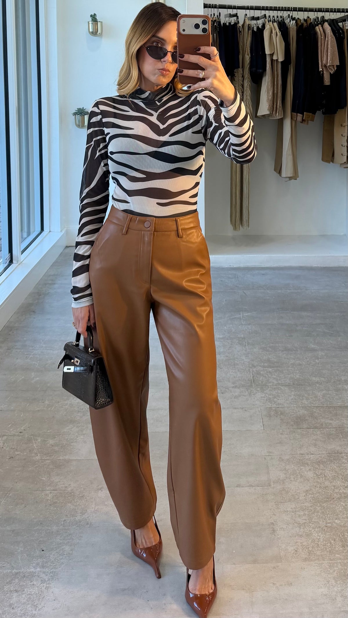 ZEBRA ILLUSION BODY