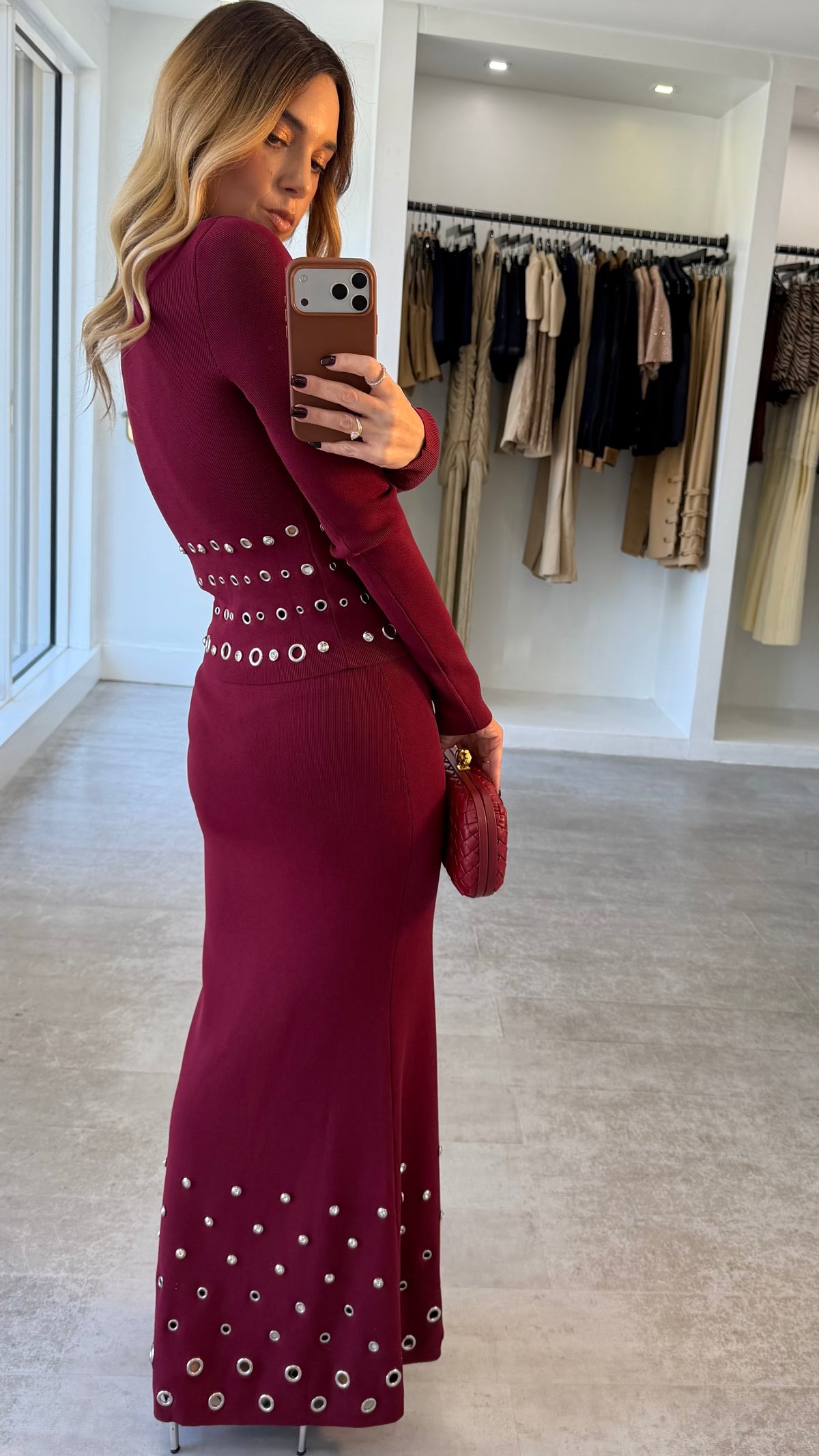 BURGUNDY HARDWARE SET