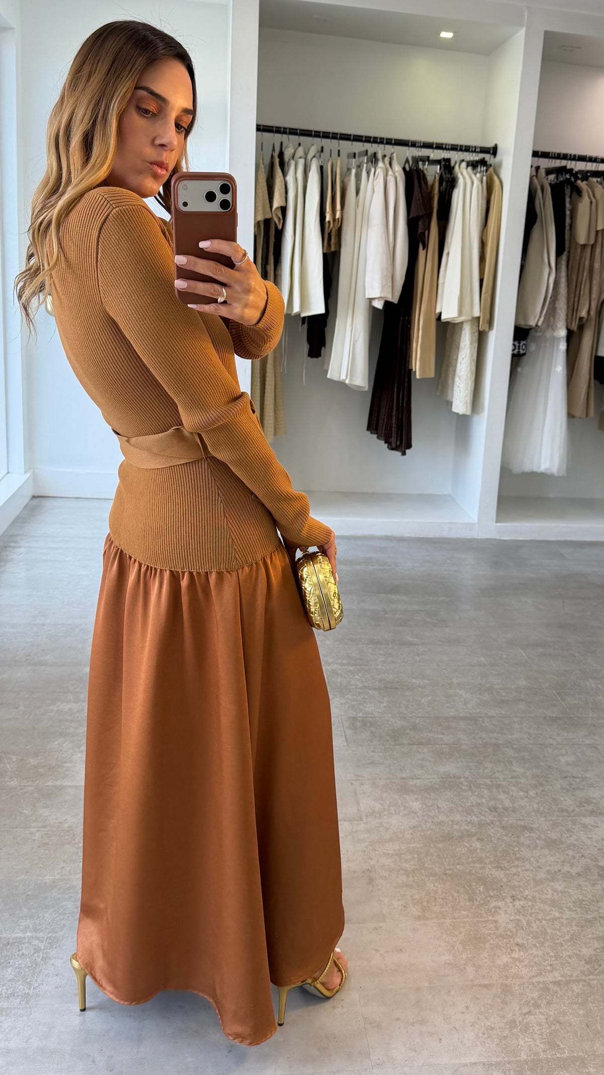 CAMEL KNIT MIDI DRESS