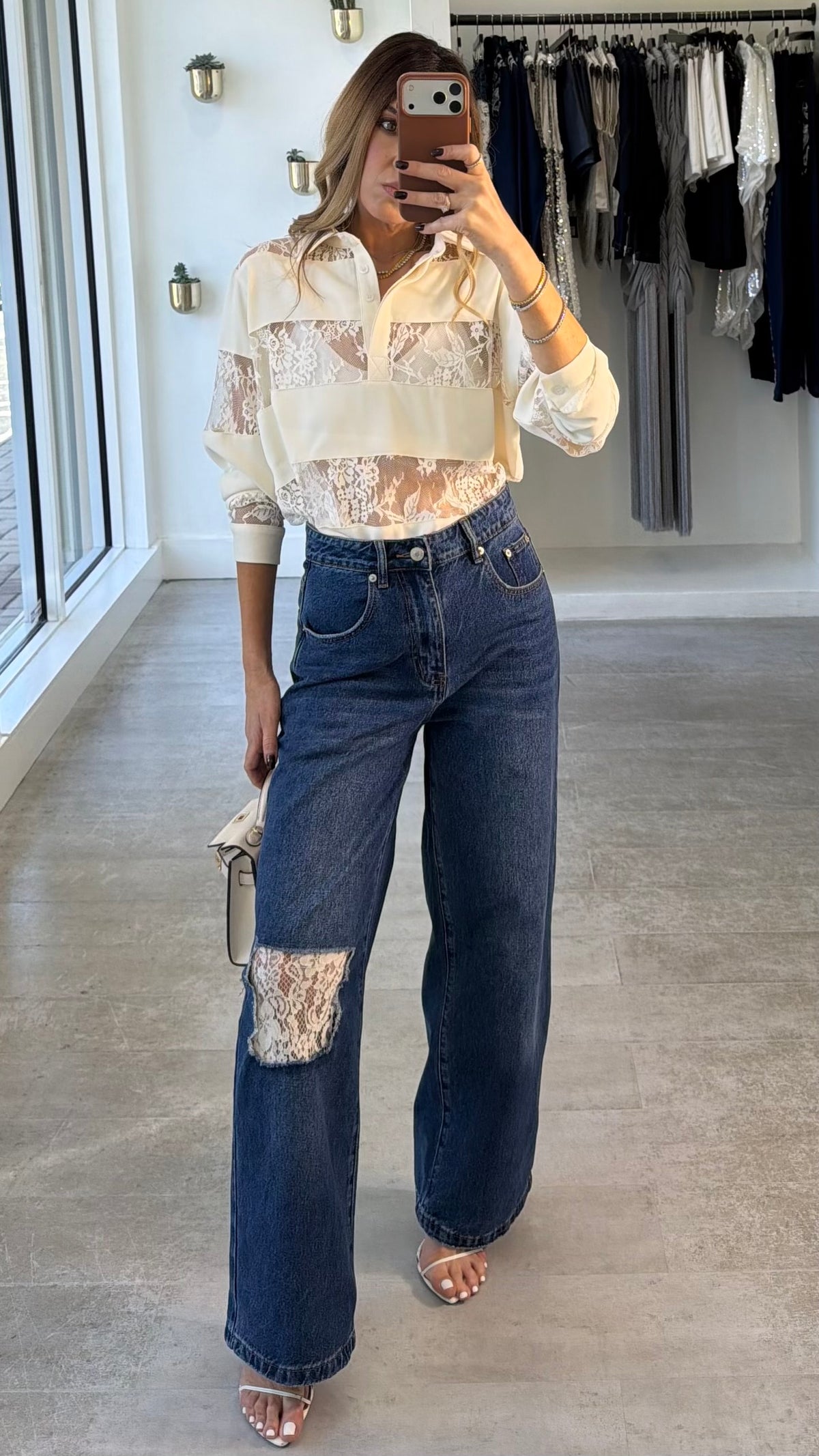 LACE CONTRAST DENIM