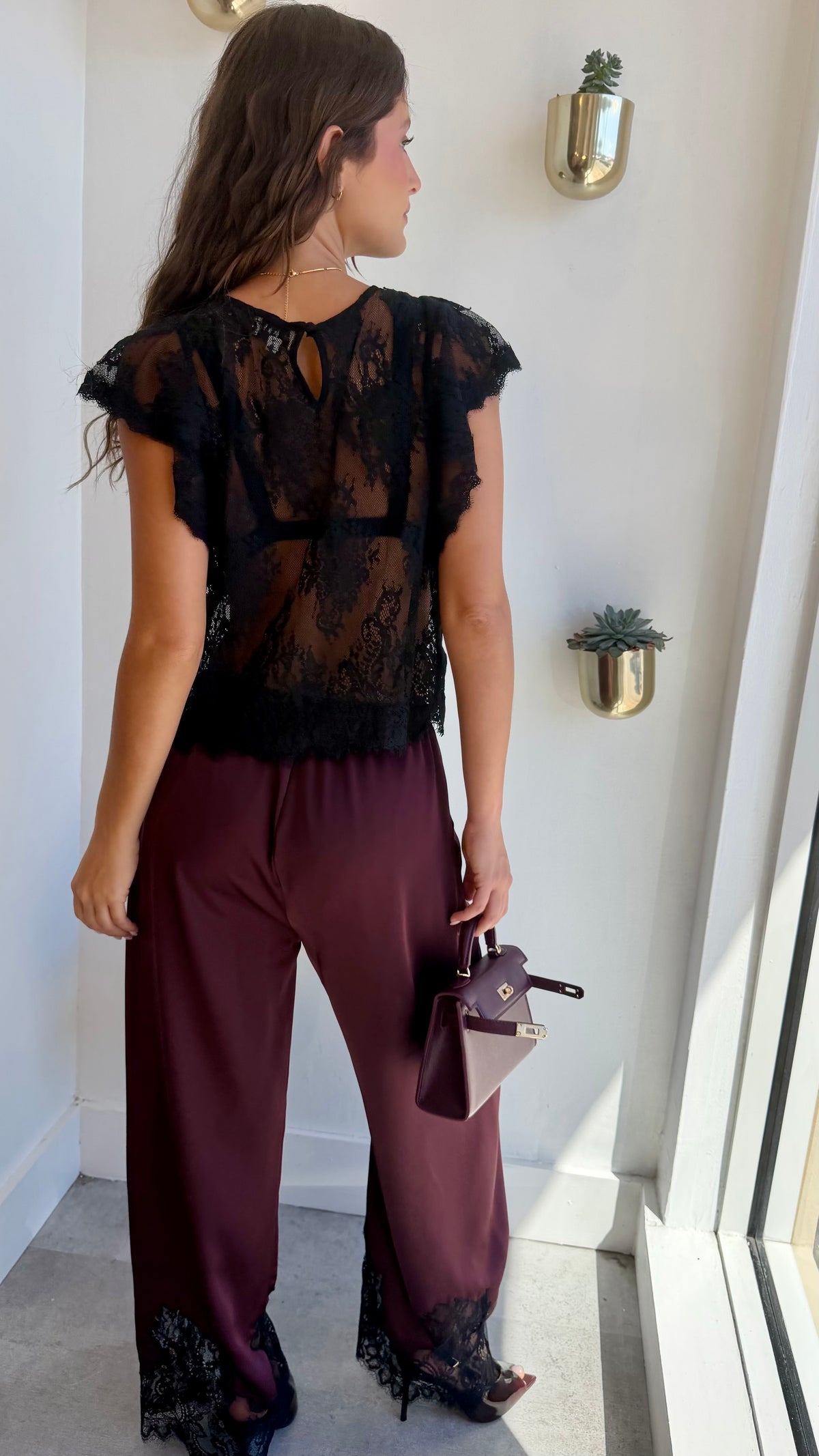 NOIR RUFFLE TOP