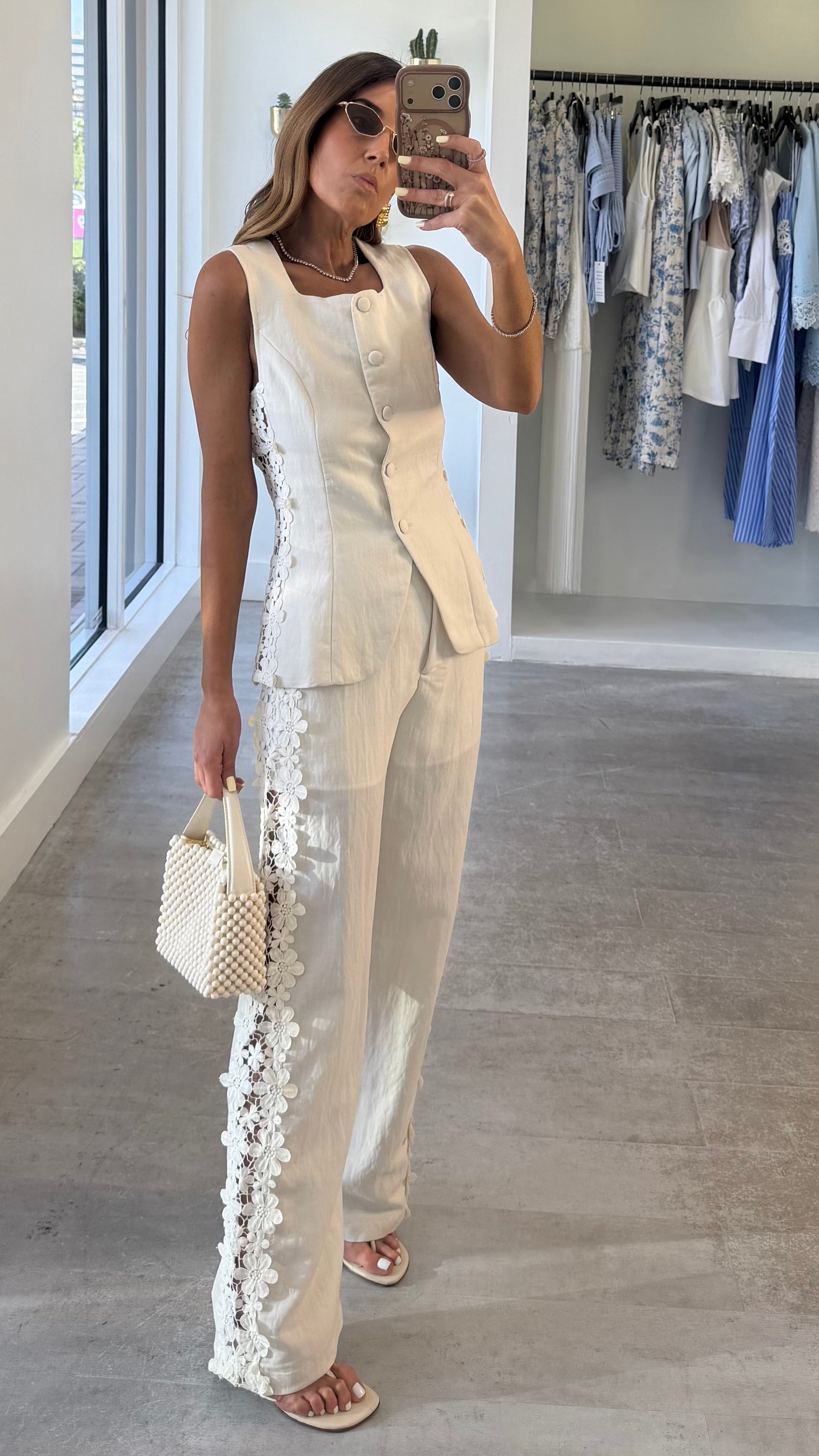 CHIC LACE FLOWER SET