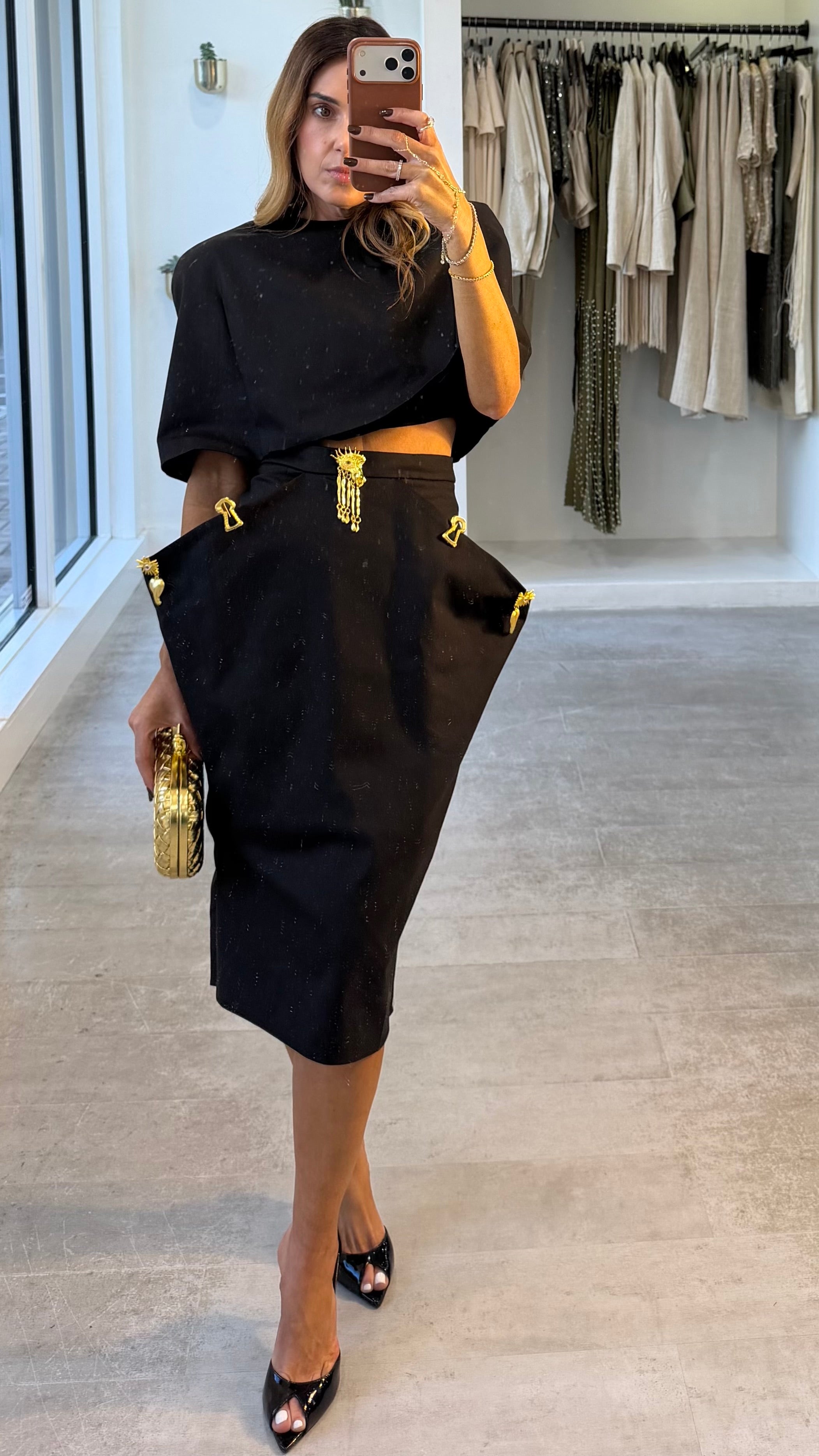 CAPE GOLDEN SKIRT SET