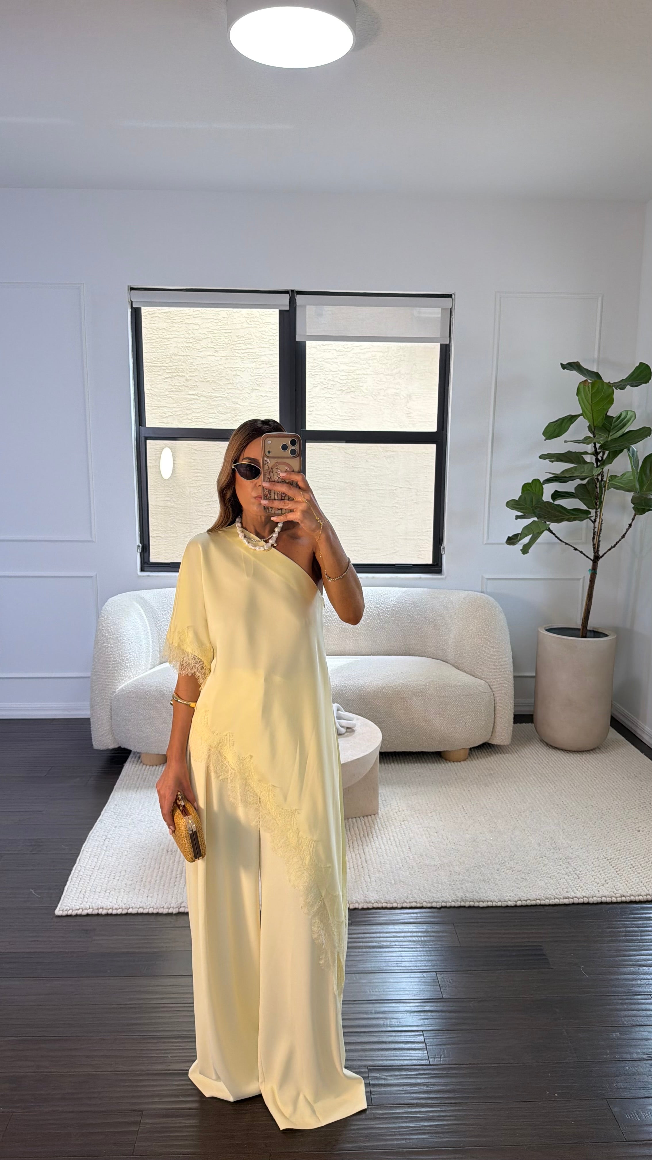 BUTTER ASSY LACE BLOUSE