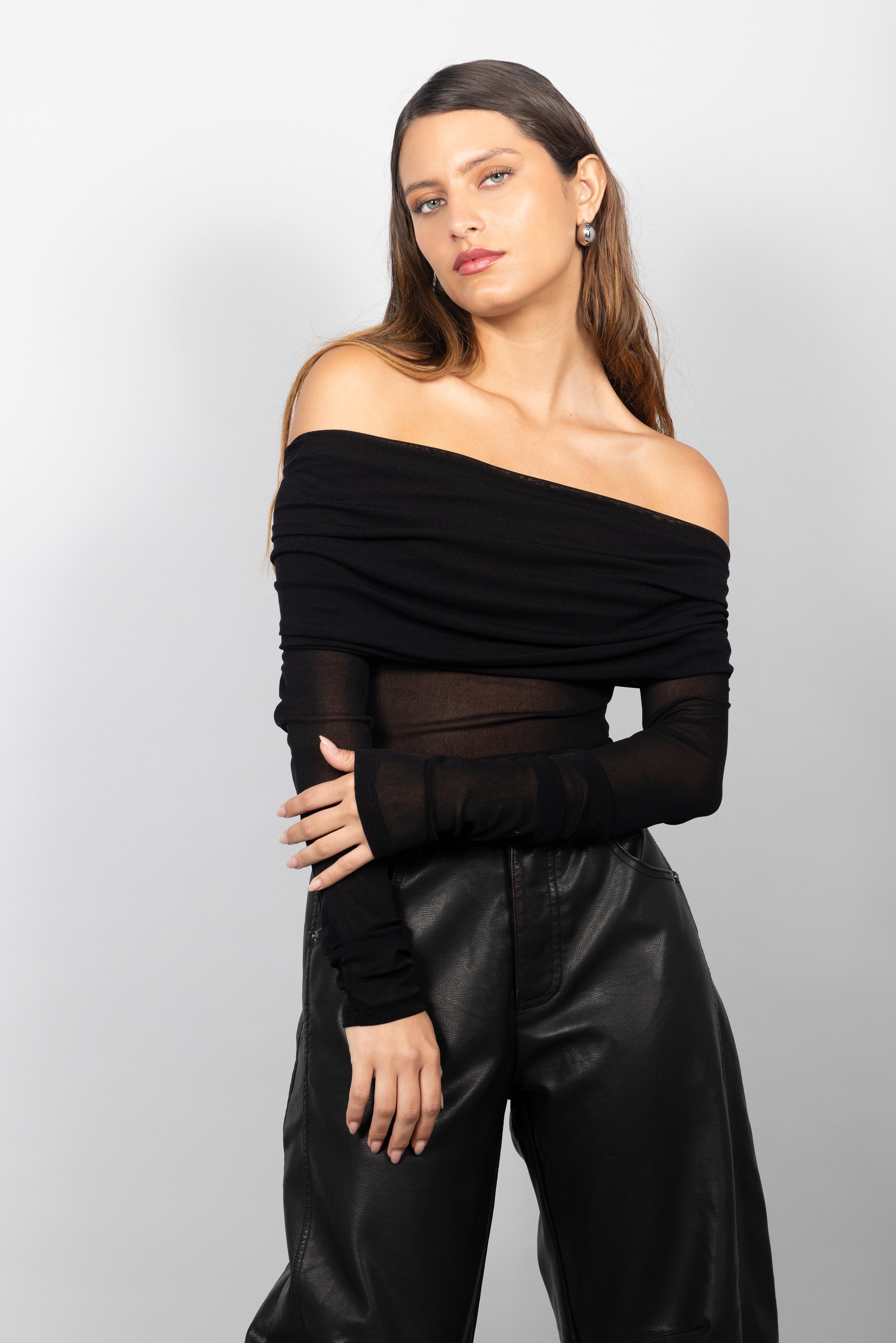 VIVIENNE BLACK TOP