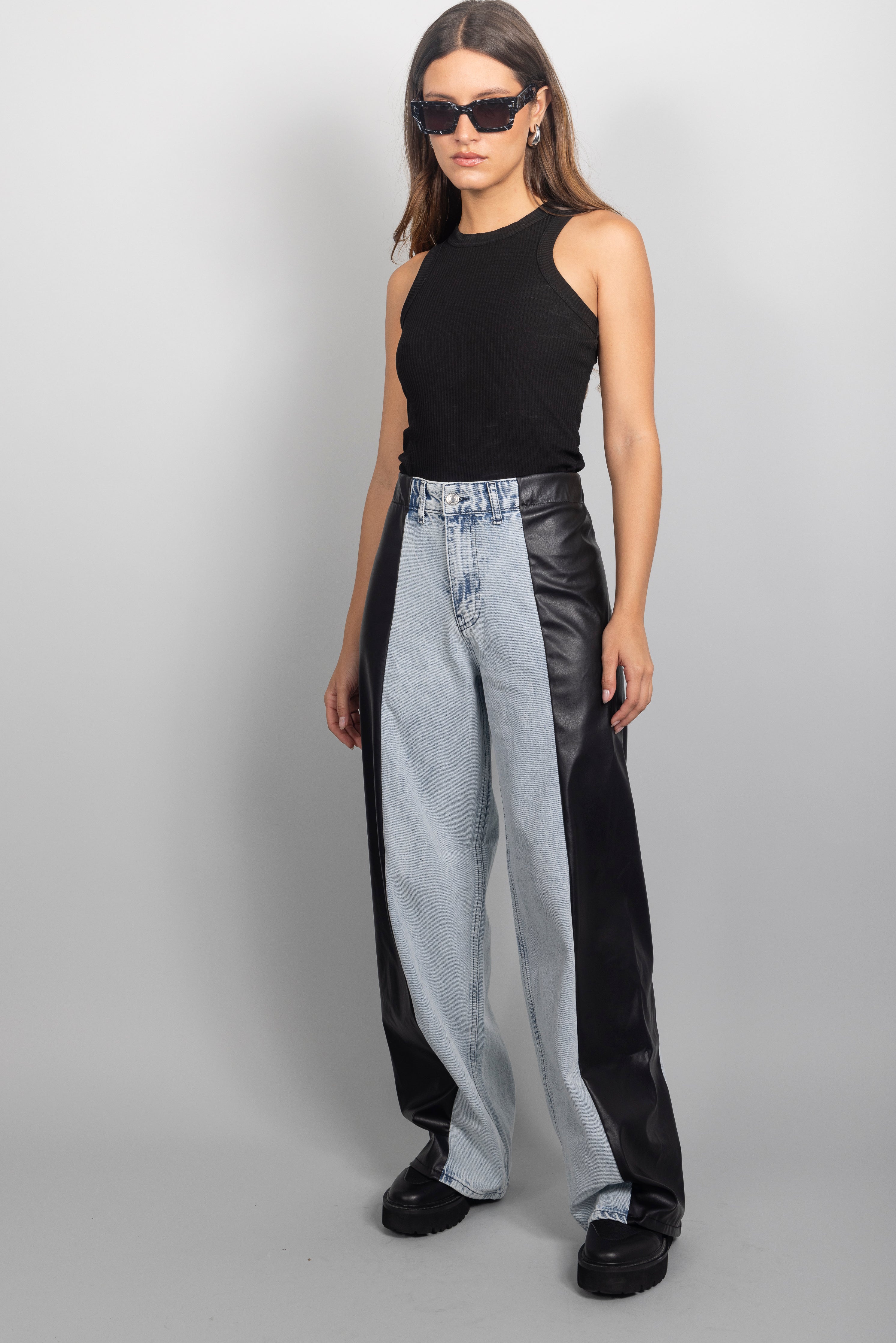 BLACKOUT WIDE LEG