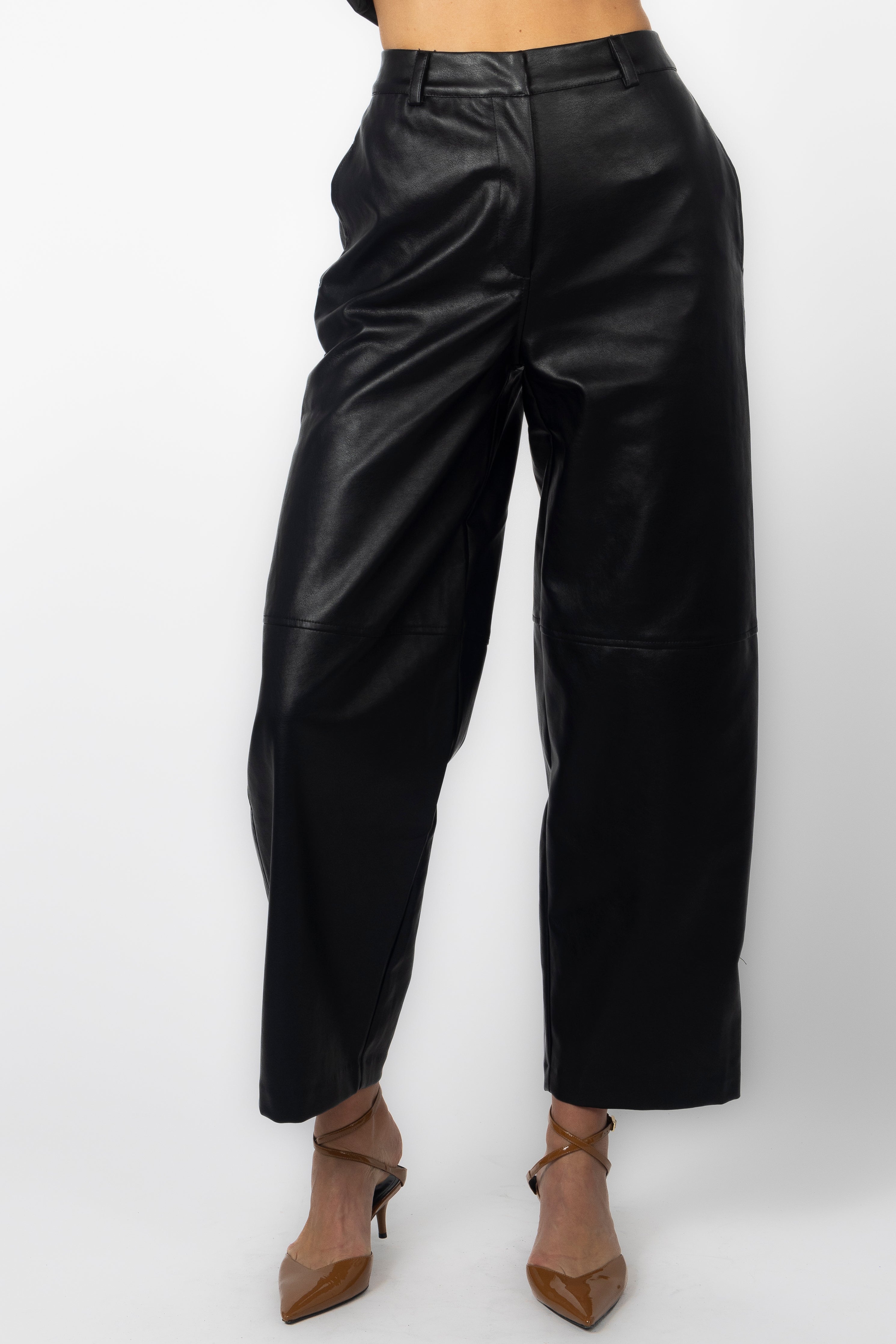 BLACK PLEATHER PANT