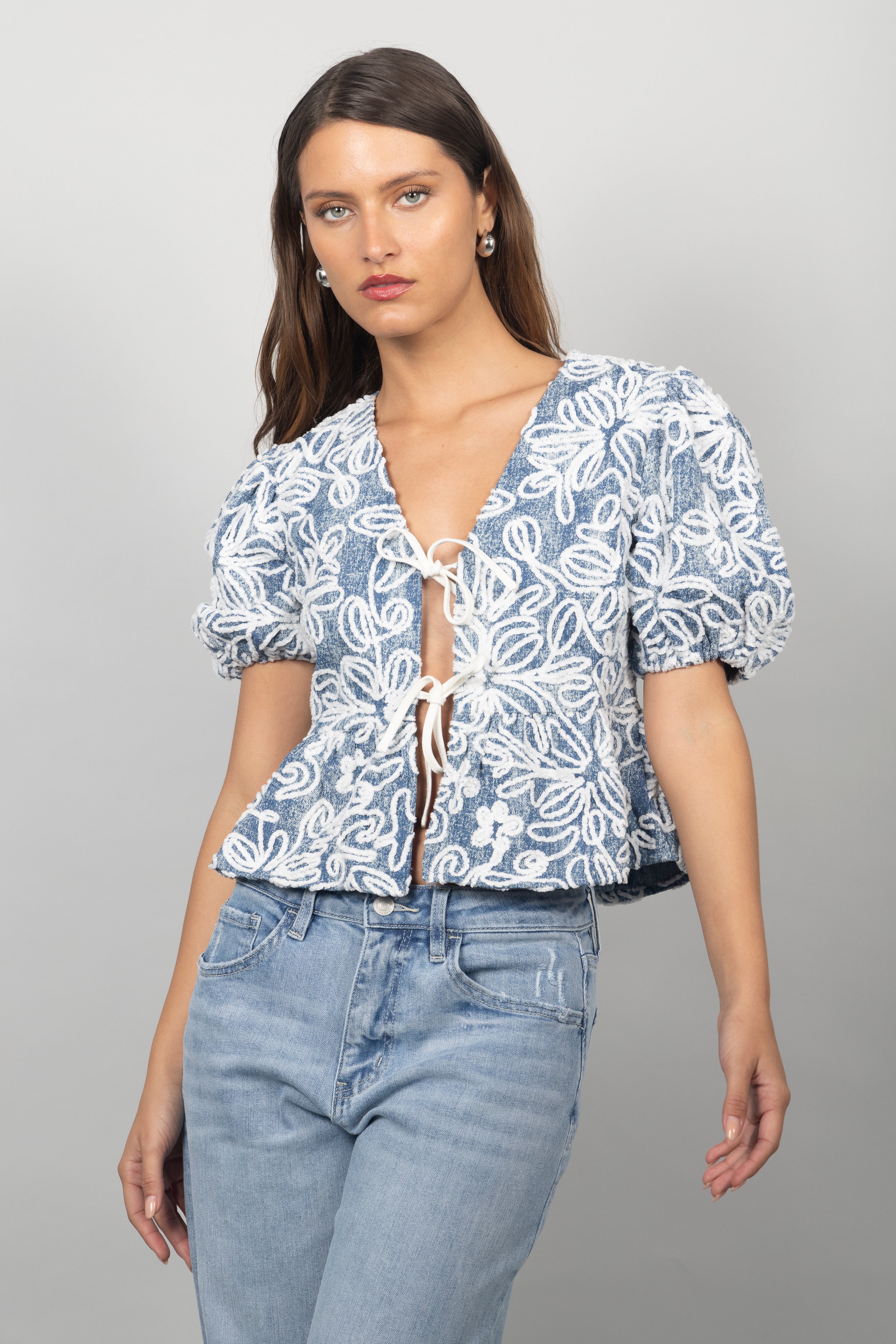 BLOOM TIE DENIM TOP