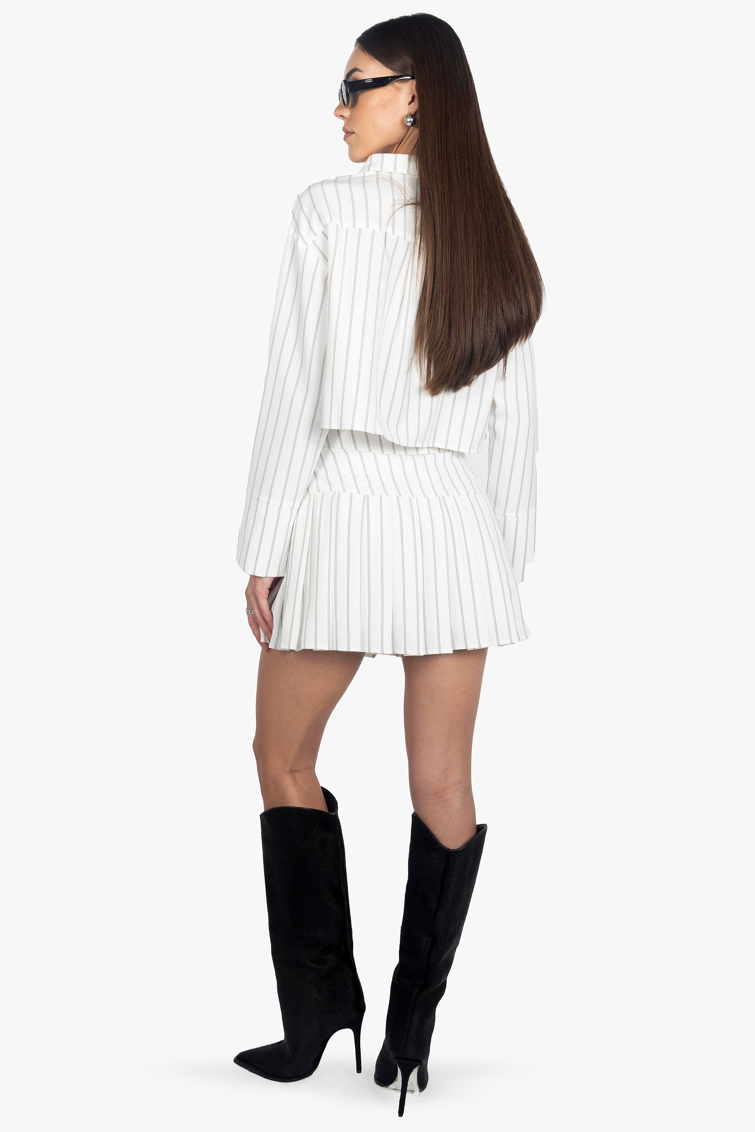 WHITE STRIPED PLEATED SKIRT
