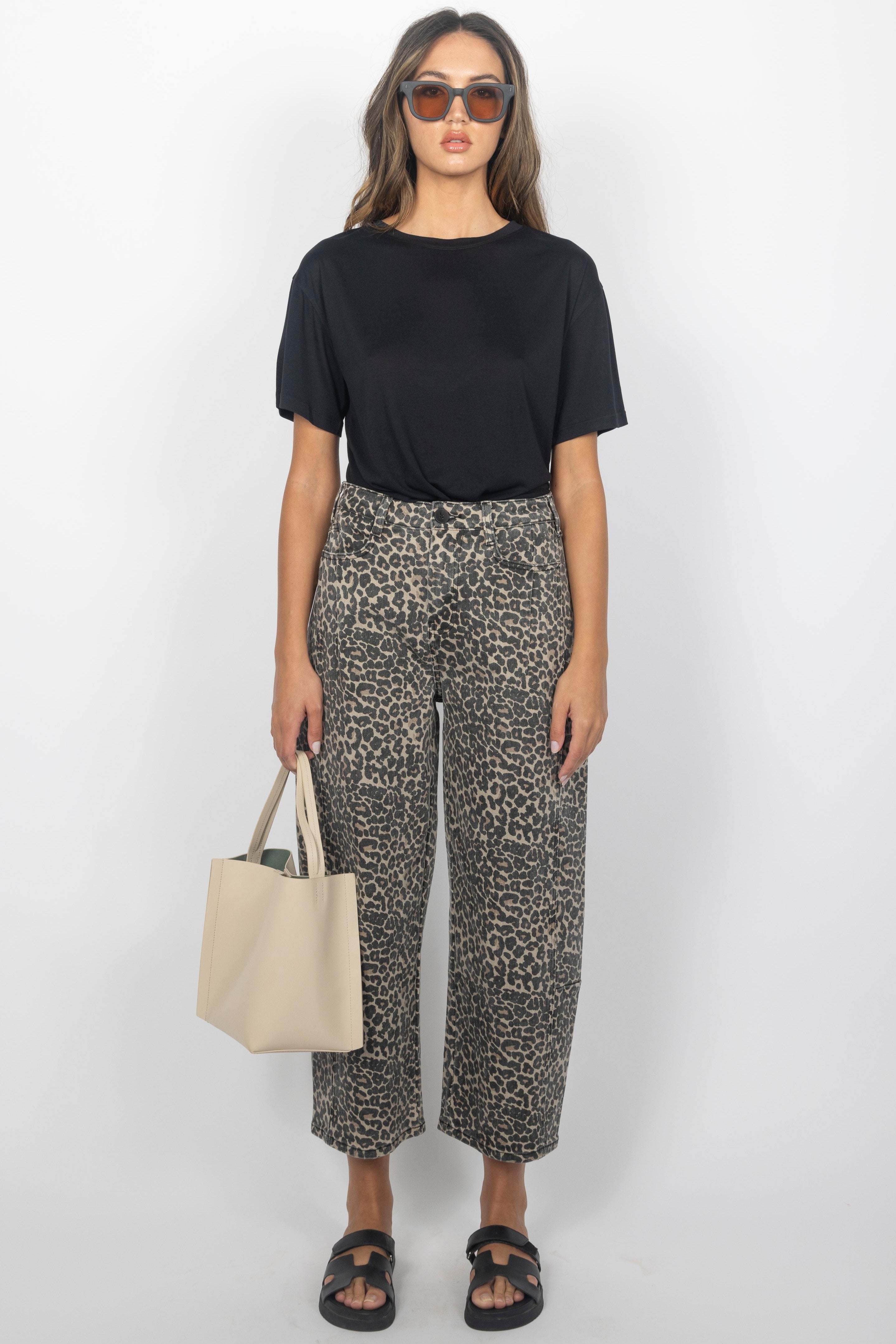 LEOPARD PRINT BARREL JEANS