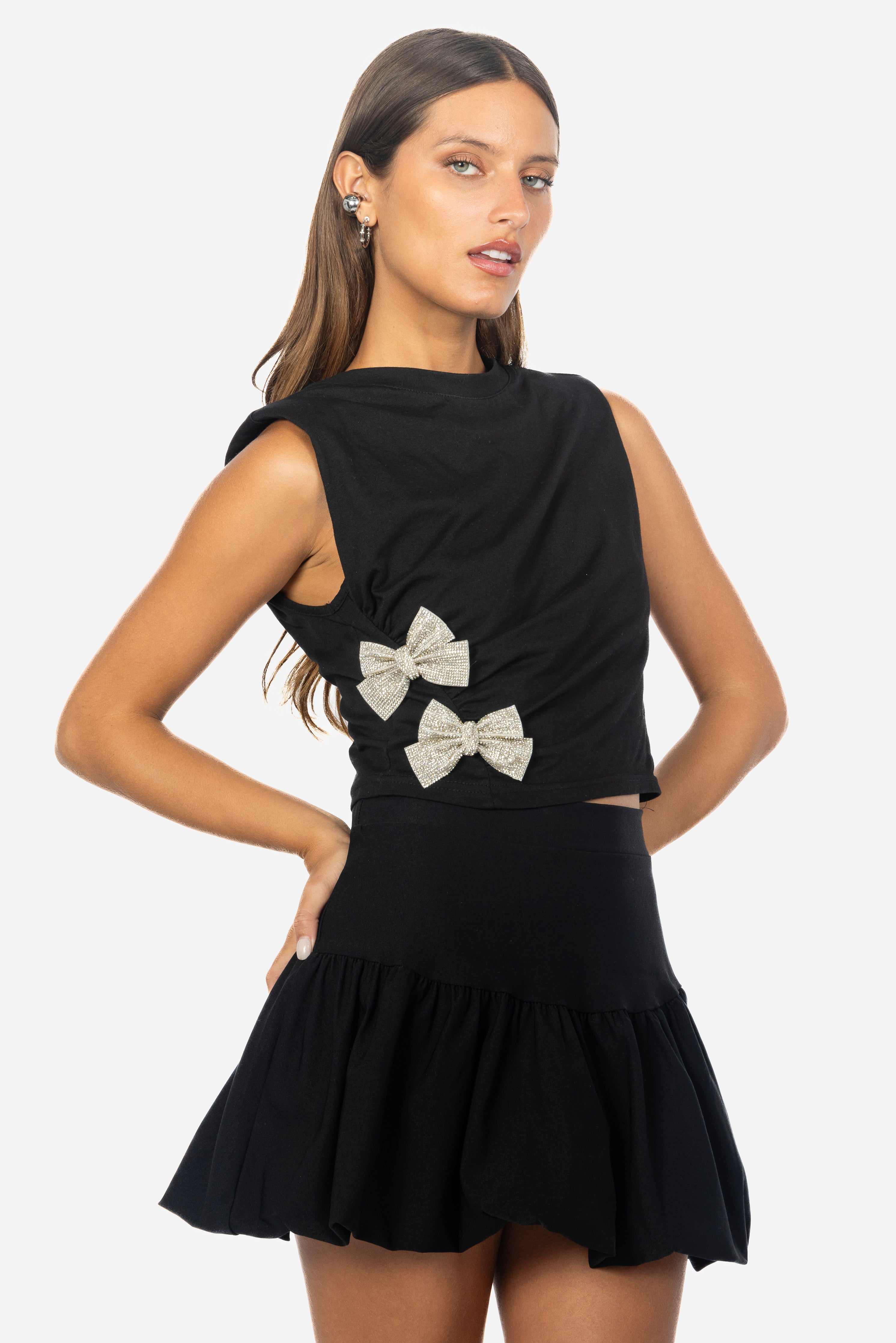 BLACK BOW MUSCLE TEE