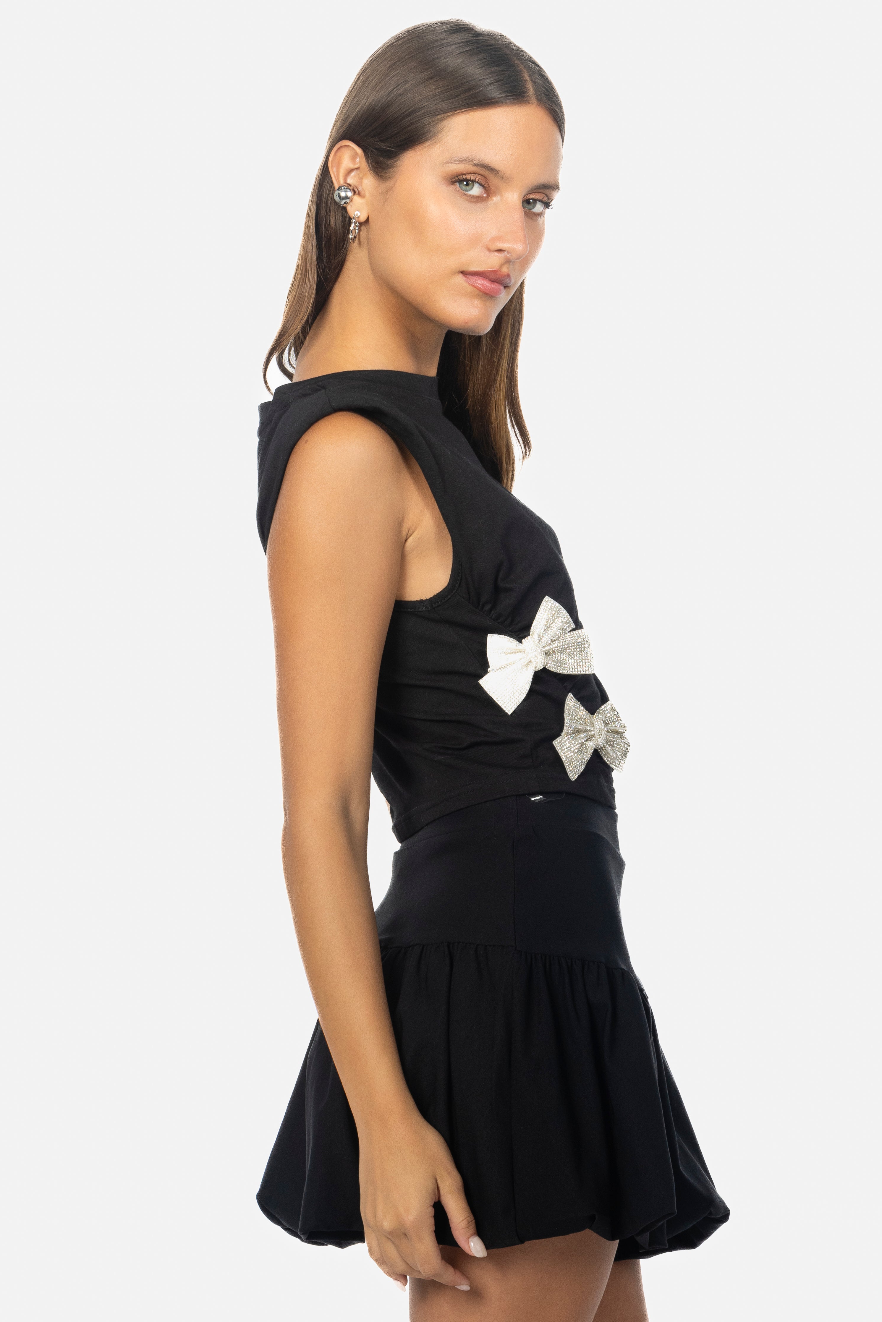 BLACK BOW MUSCLE TEE