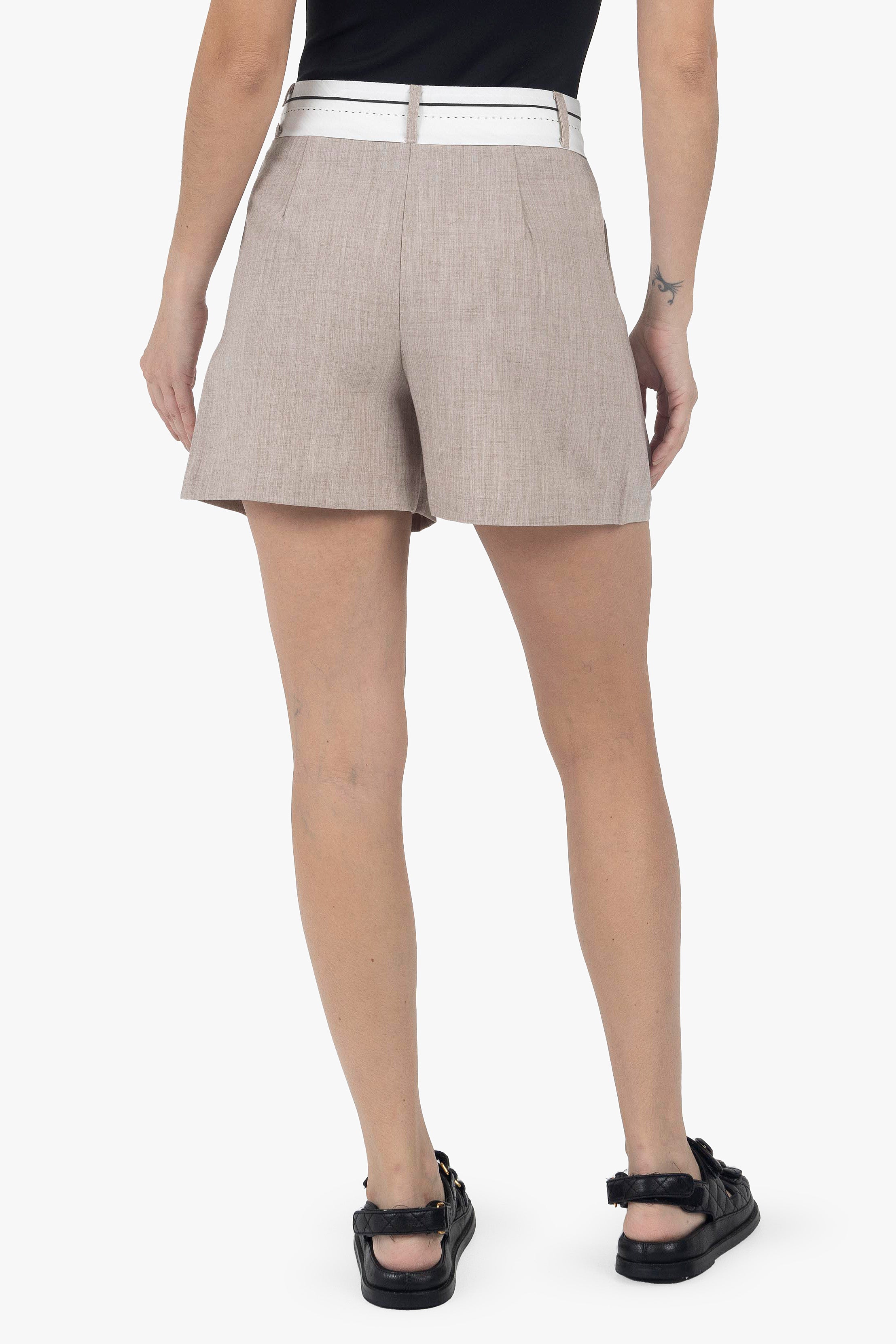 COOL WAIST TAUPE SHORTS