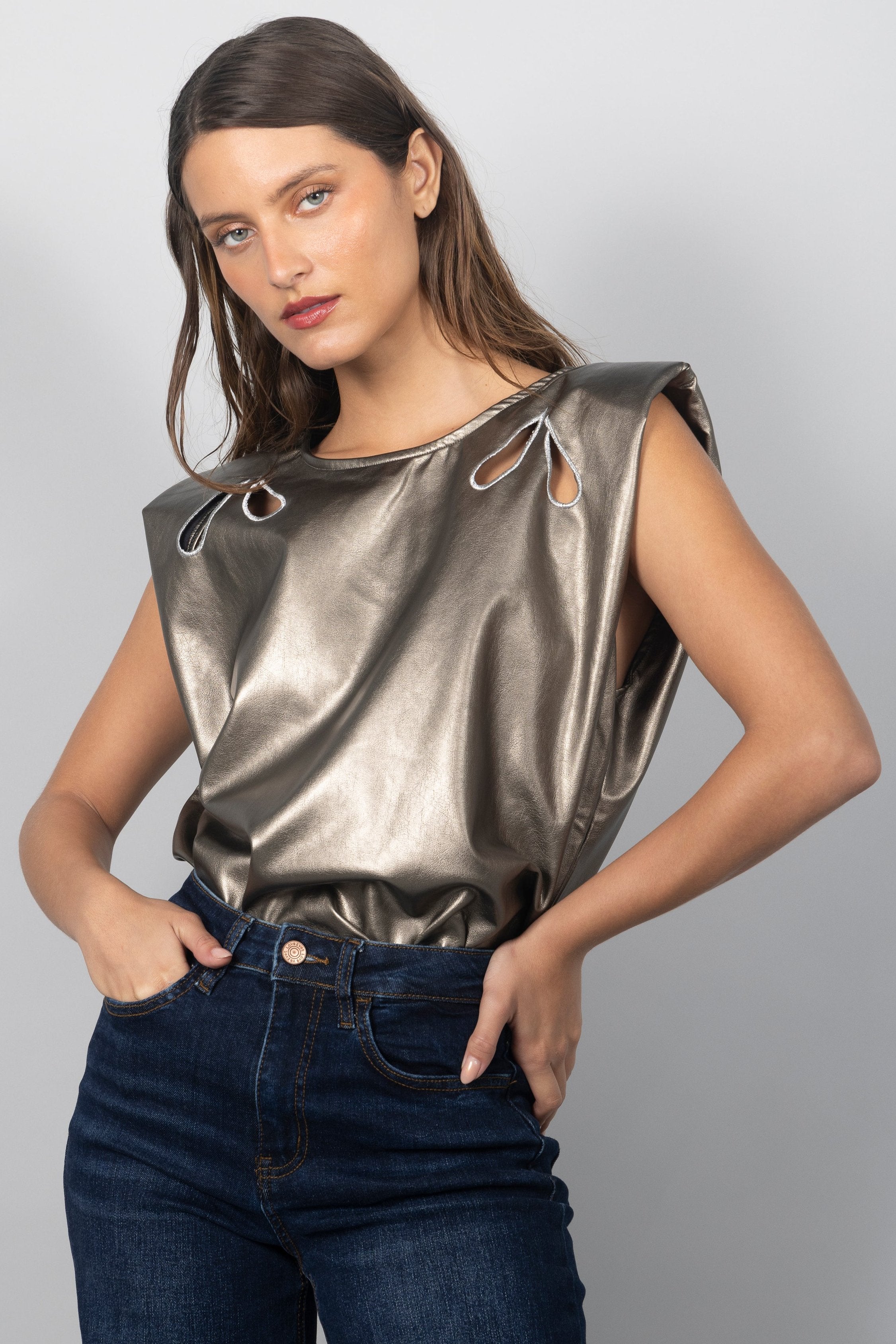 BRONZE CUT OUT TOP