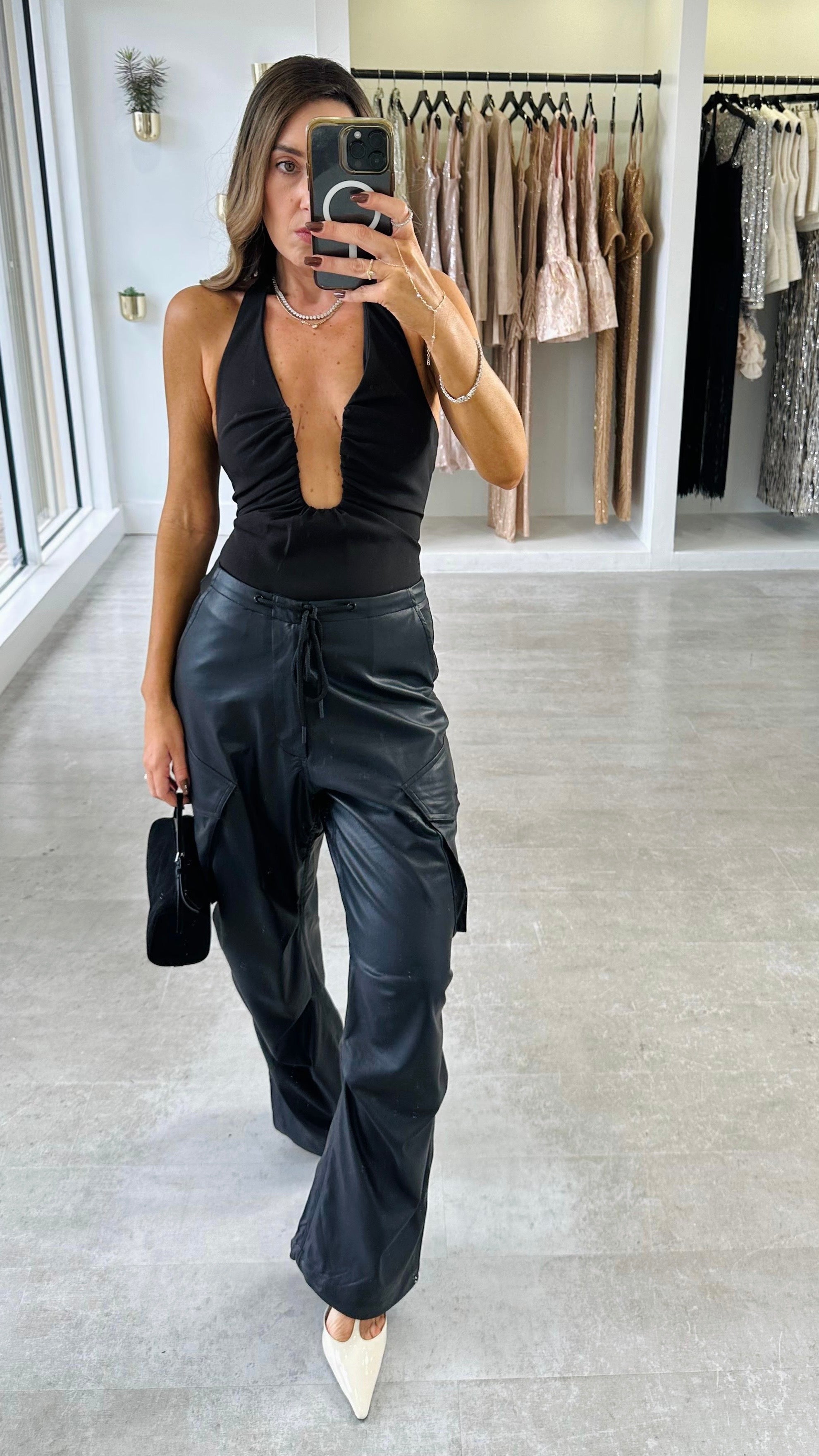 THE PLUNGE BLACK TOP