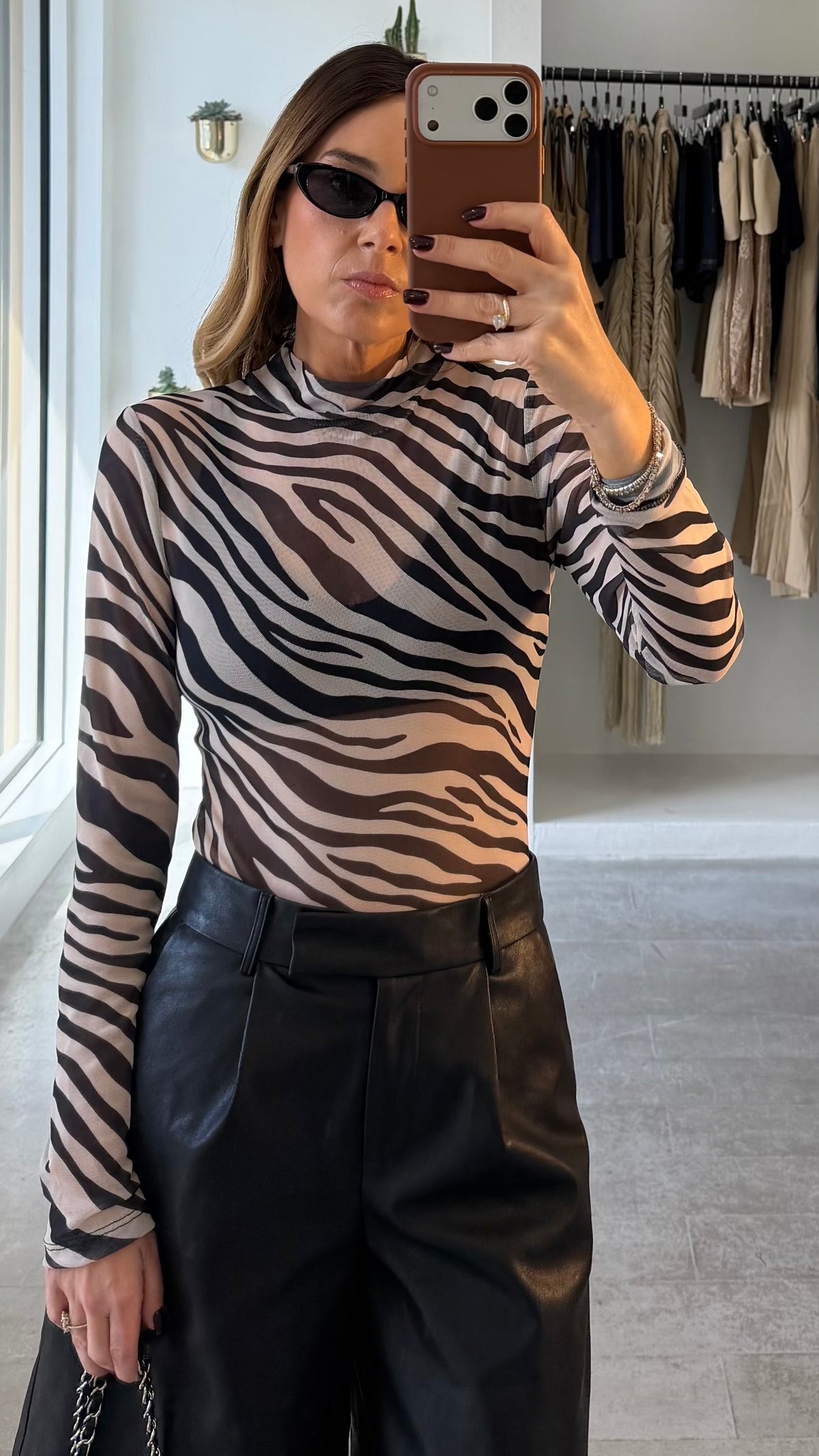 ZEBRA BONE BODY