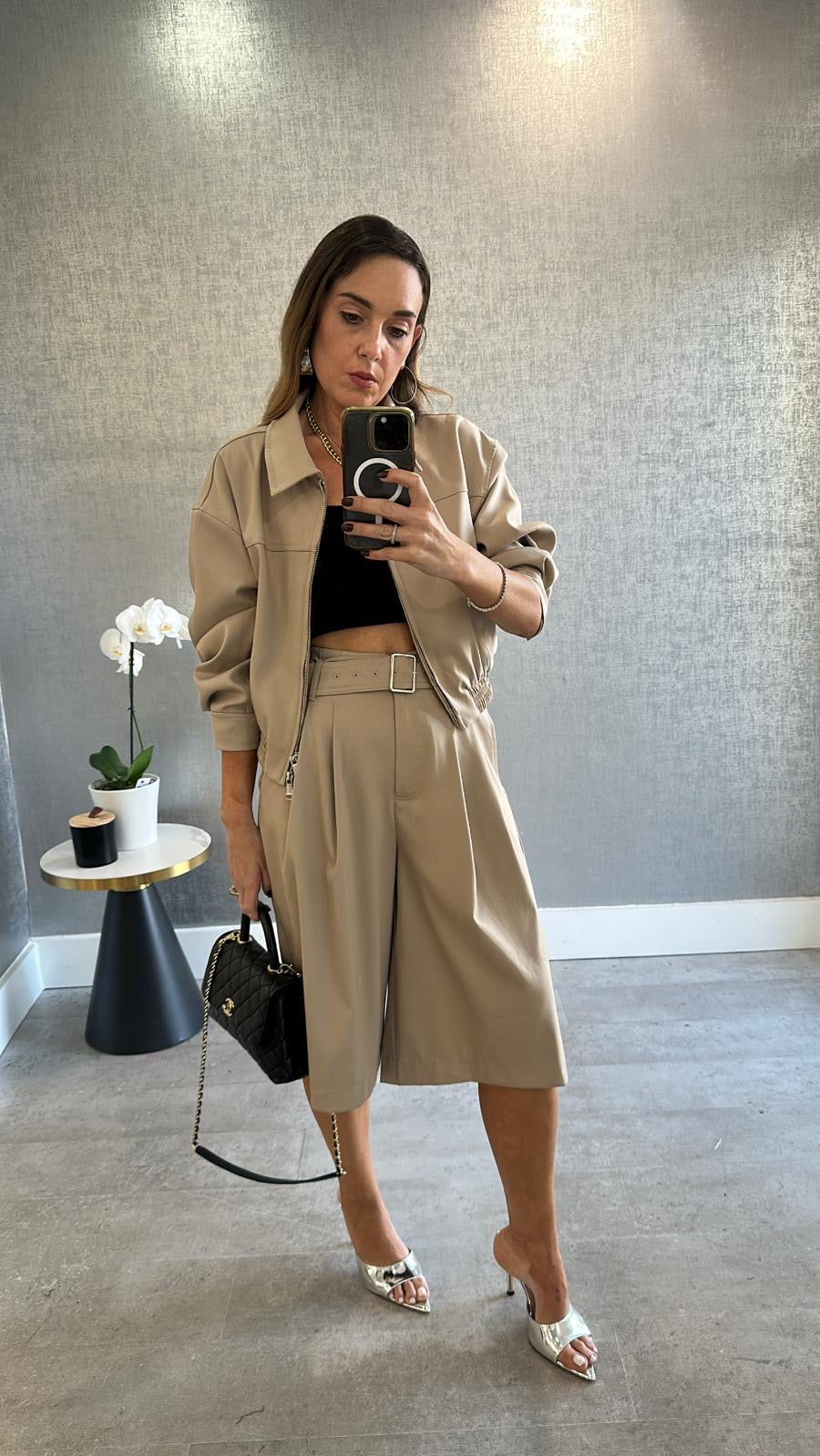 LUXE BEIGE BERMUDA