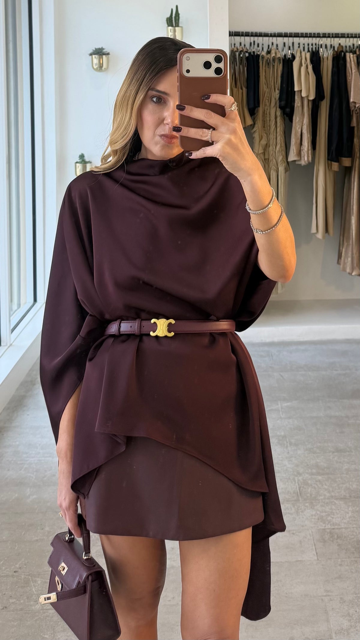 BORDEAUX MUSE CAPE