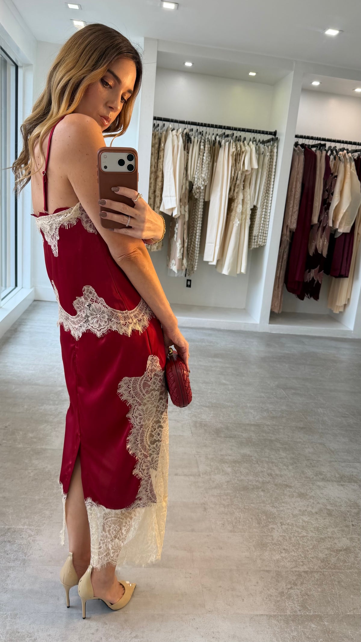 SCARLET LACE SET