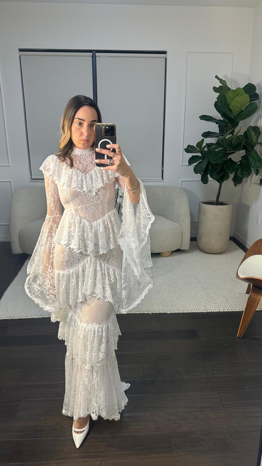 LACE SLEEVES DRESS