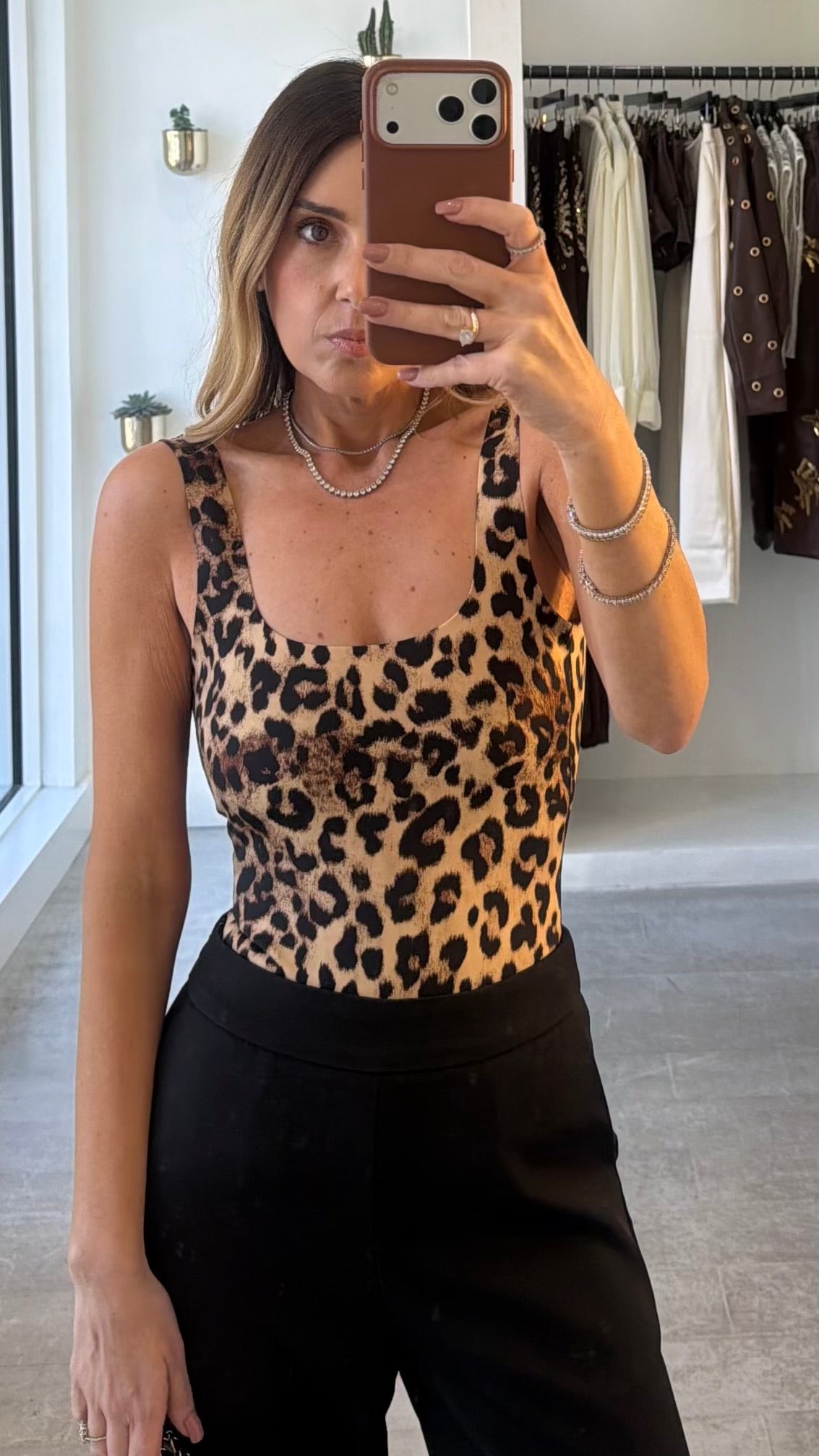 LEOPARD ICON BODY