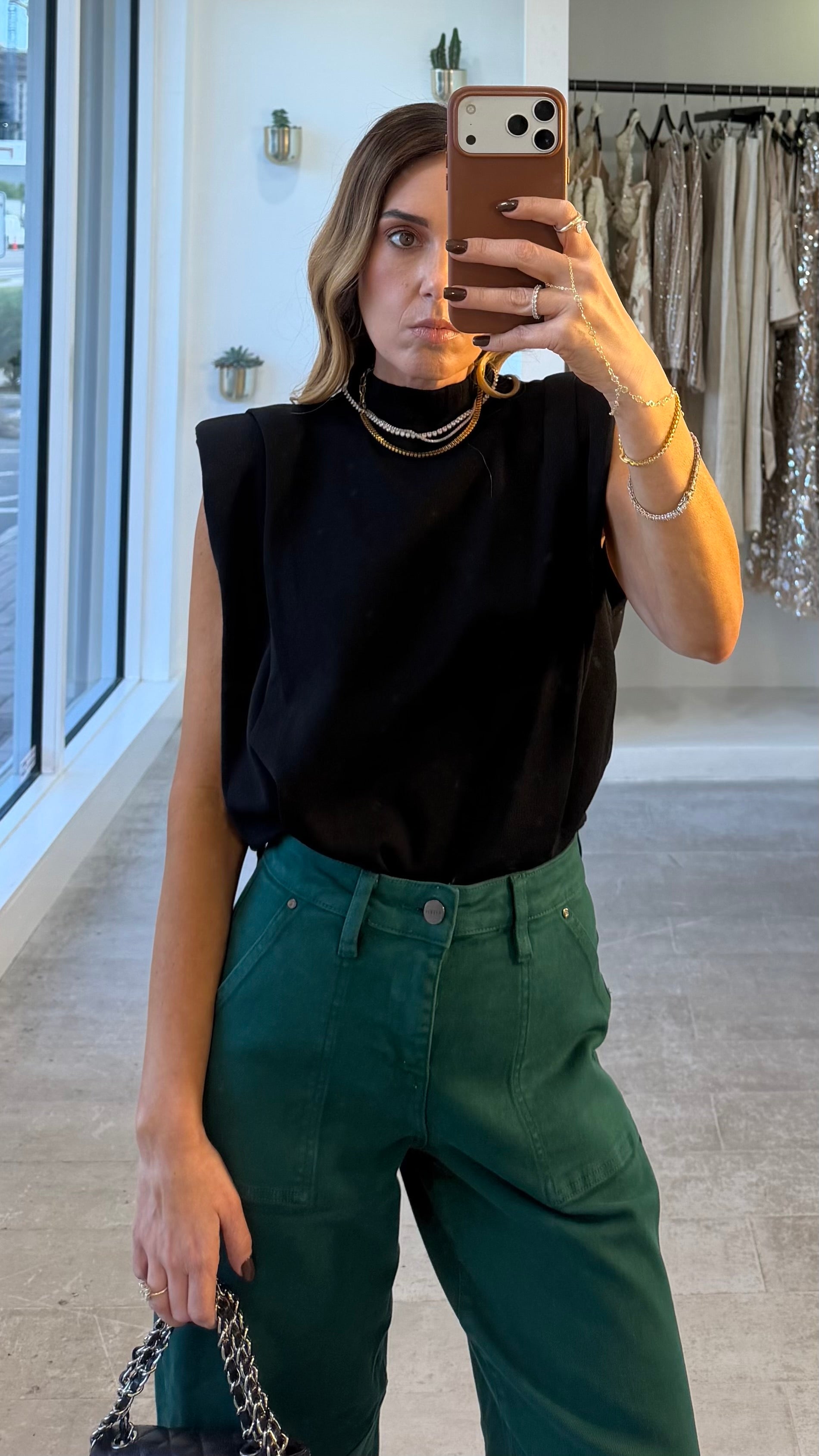 BLACK PUFF TOP