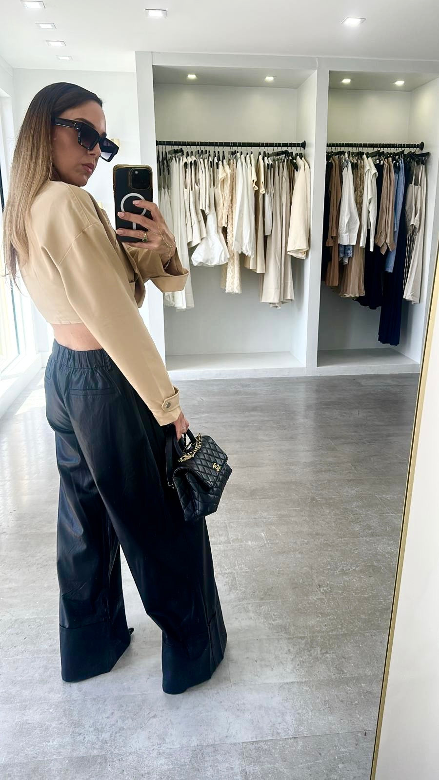 BLACK WIDELEG TROUSERS