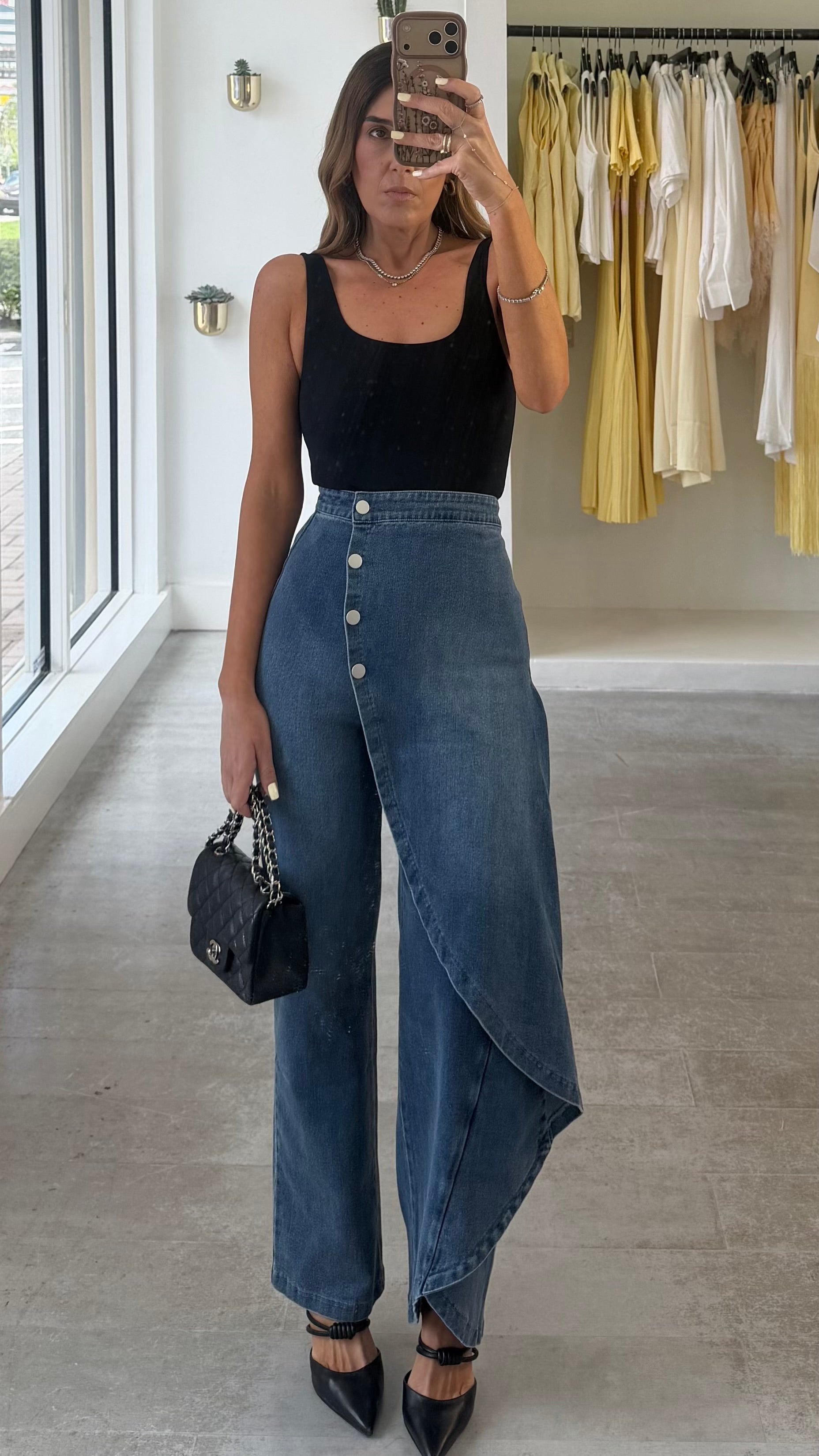 EDGE BUTTON DENIM
