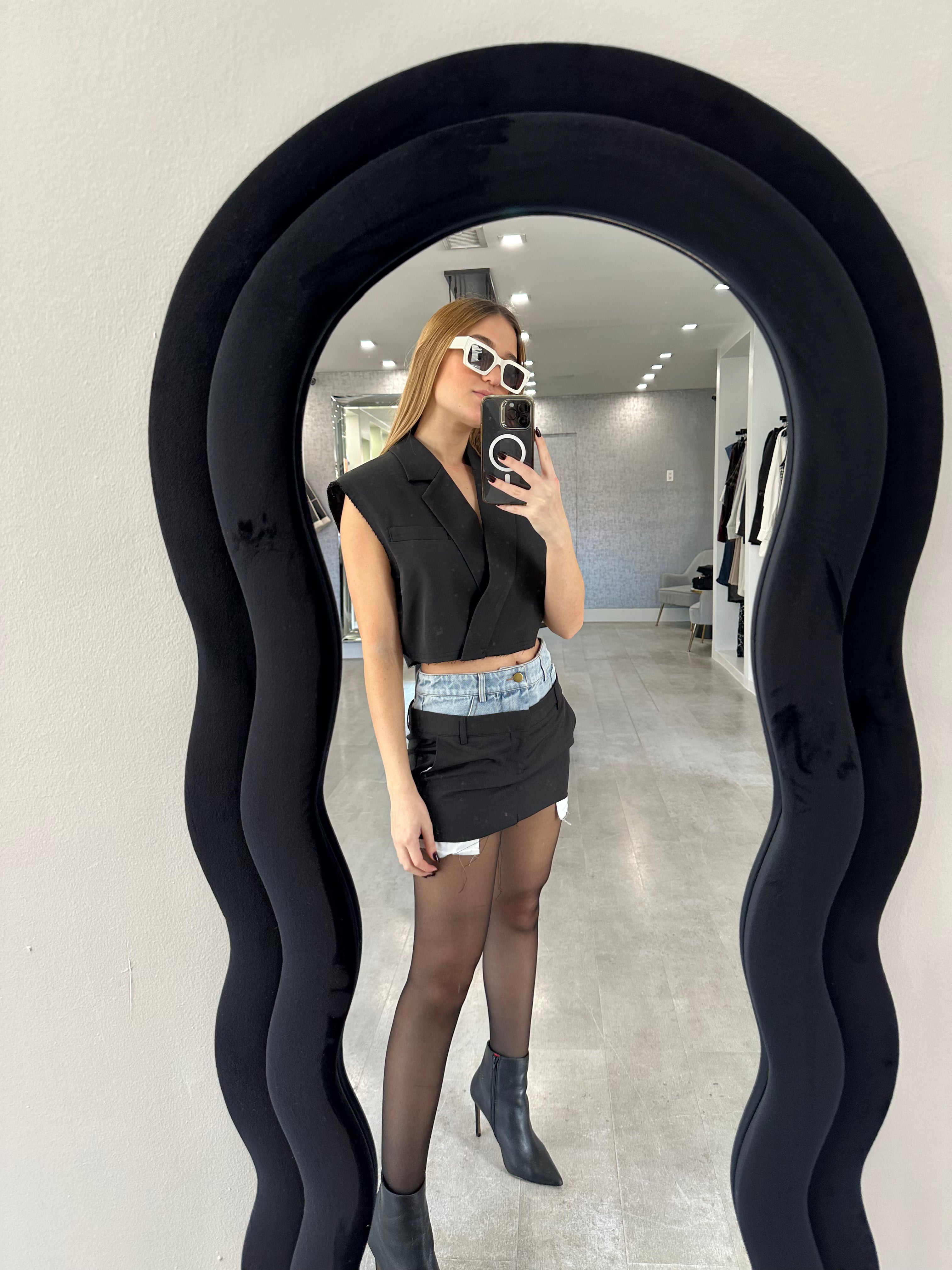 DENIM BlACK MINI SKIRT