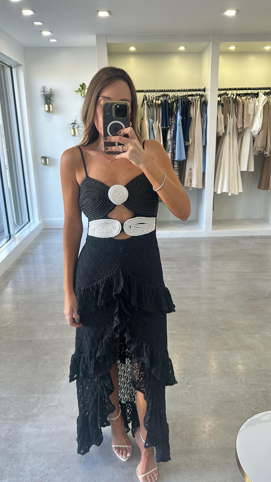 Detail black and white dress