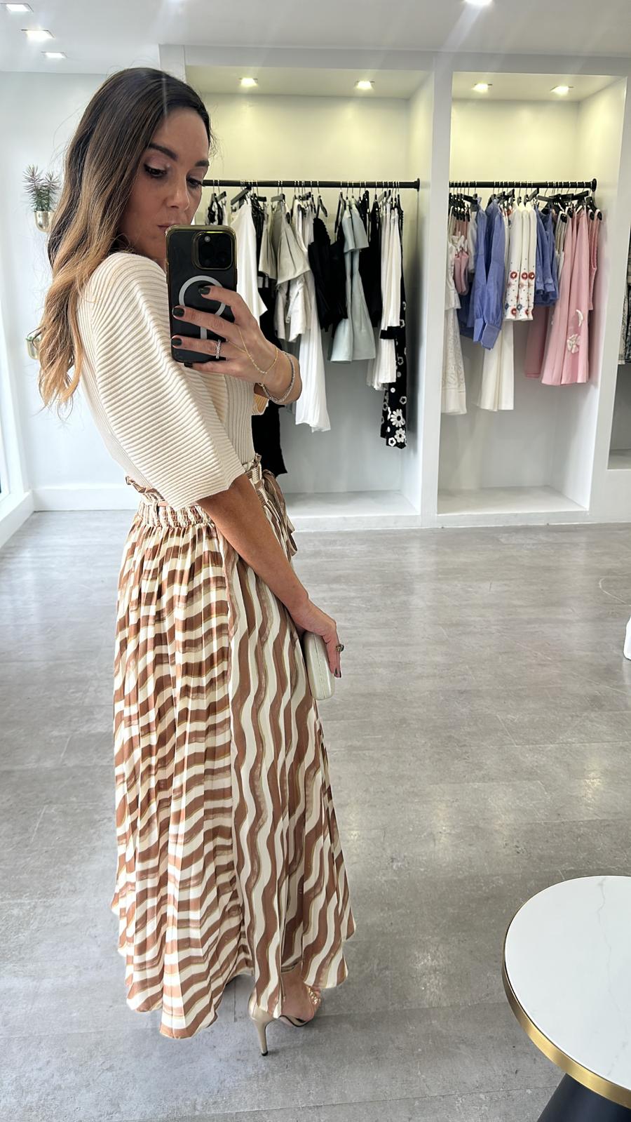 Beige balloon top